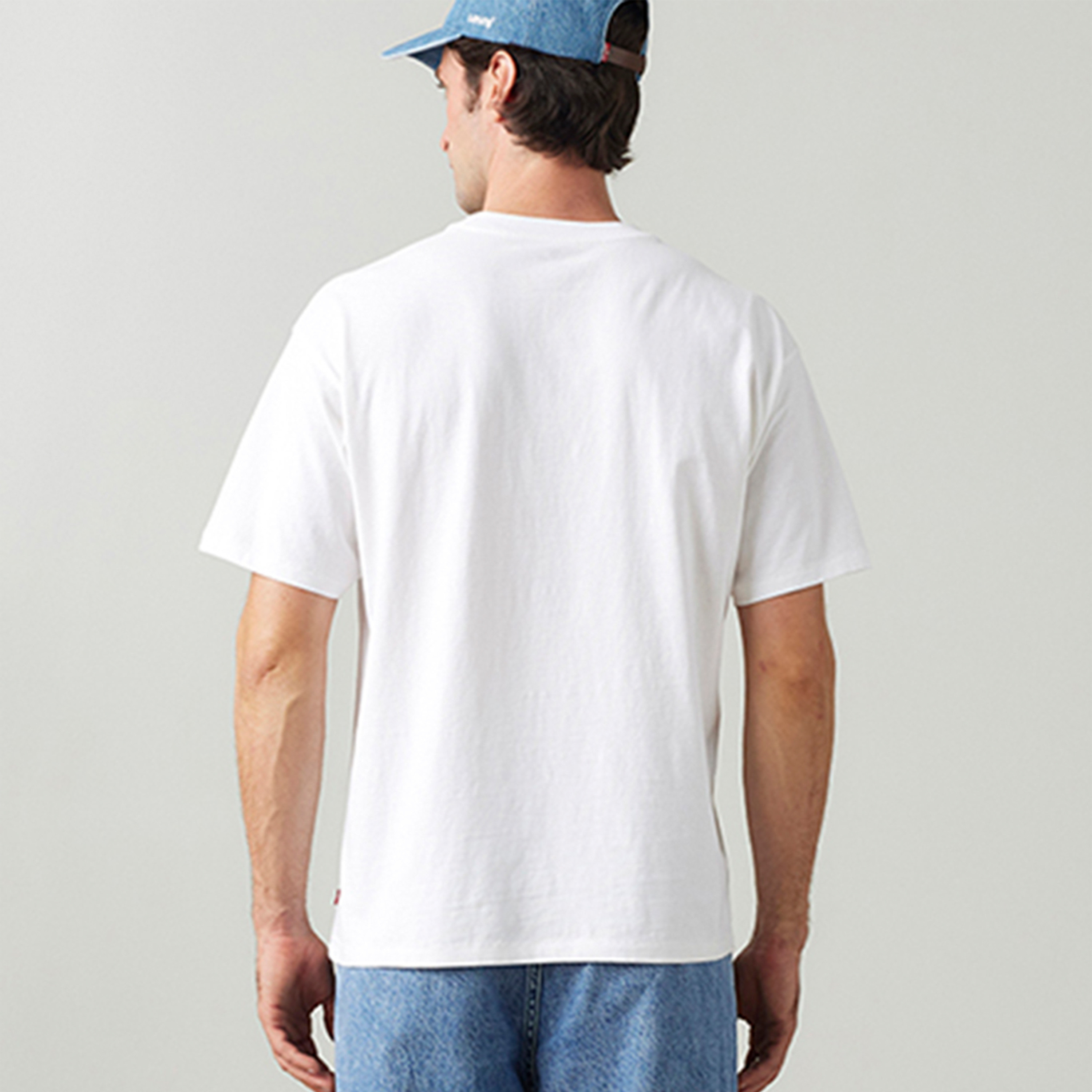 Levi's Men's Logo Round Neck Short Sleeves T-shirt-men-clothing-tshirtsandpolos-tshirts-image-2