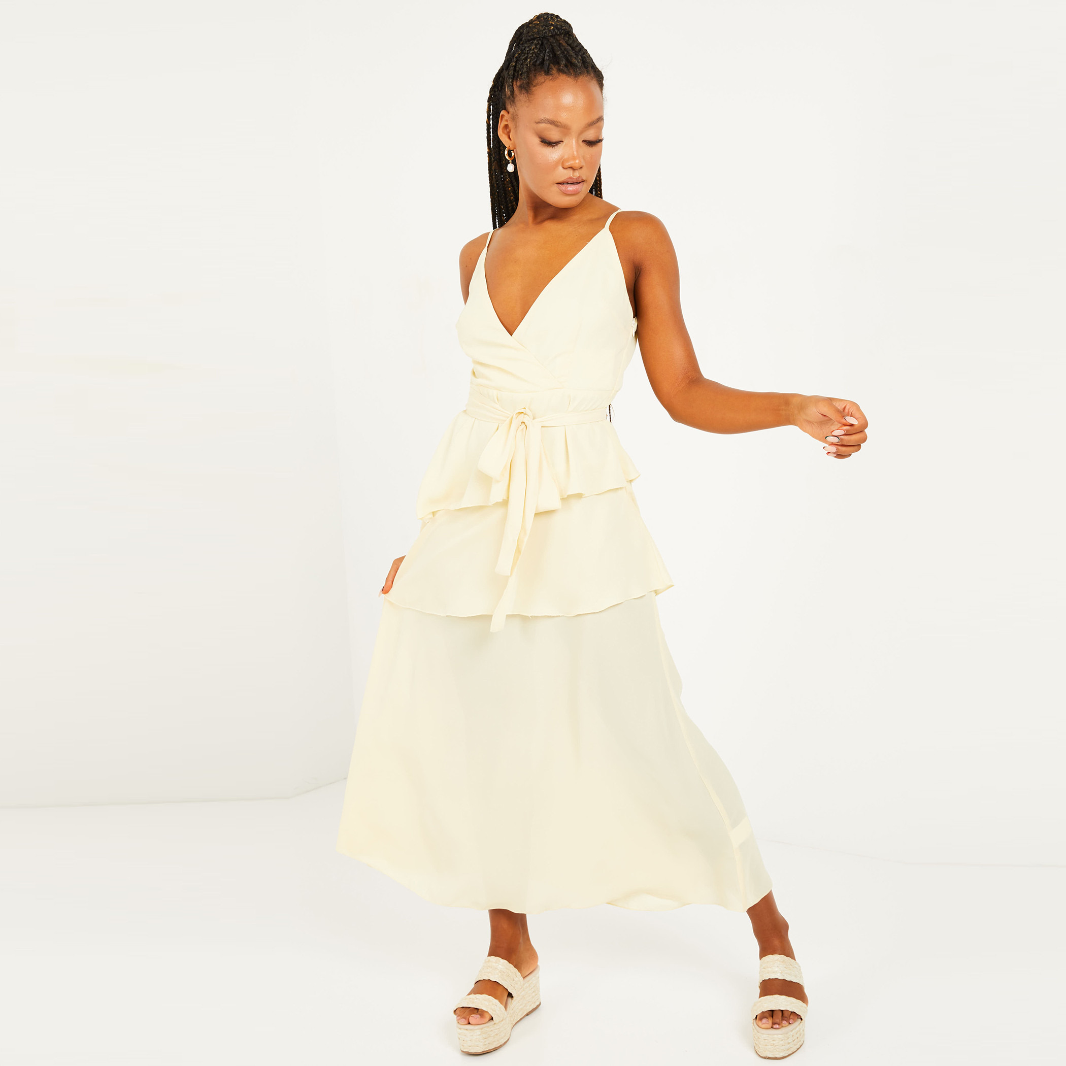 كويز - فستان ماكسي سادة بحزام للربط وشيالات للنساء - أصفر فاتح-women-clothing-dresses-image-1