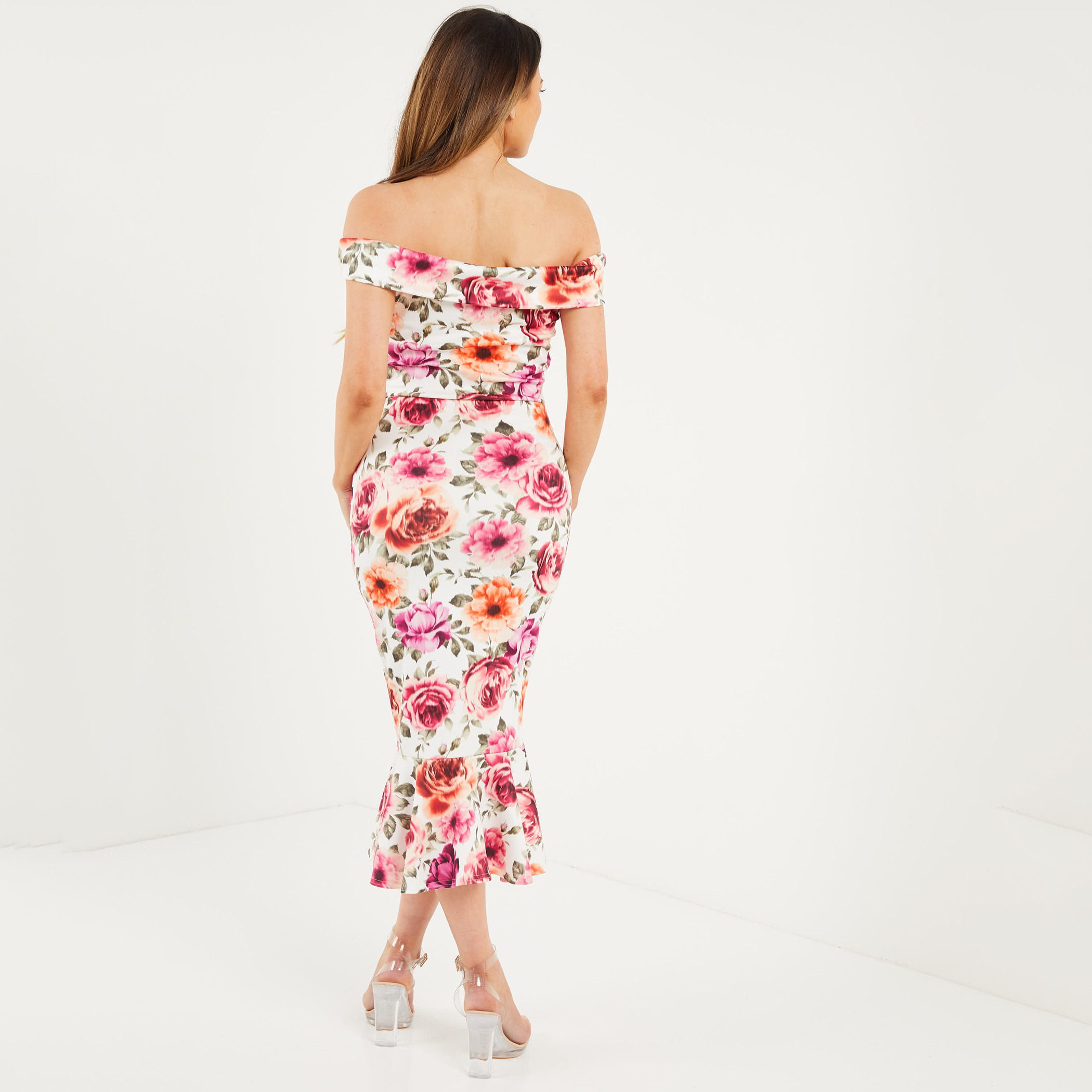 فستان حورية البحر للنساء من كويز زهري كريمي مكشوف الأكتاف-women-clothing-dresses-image-2