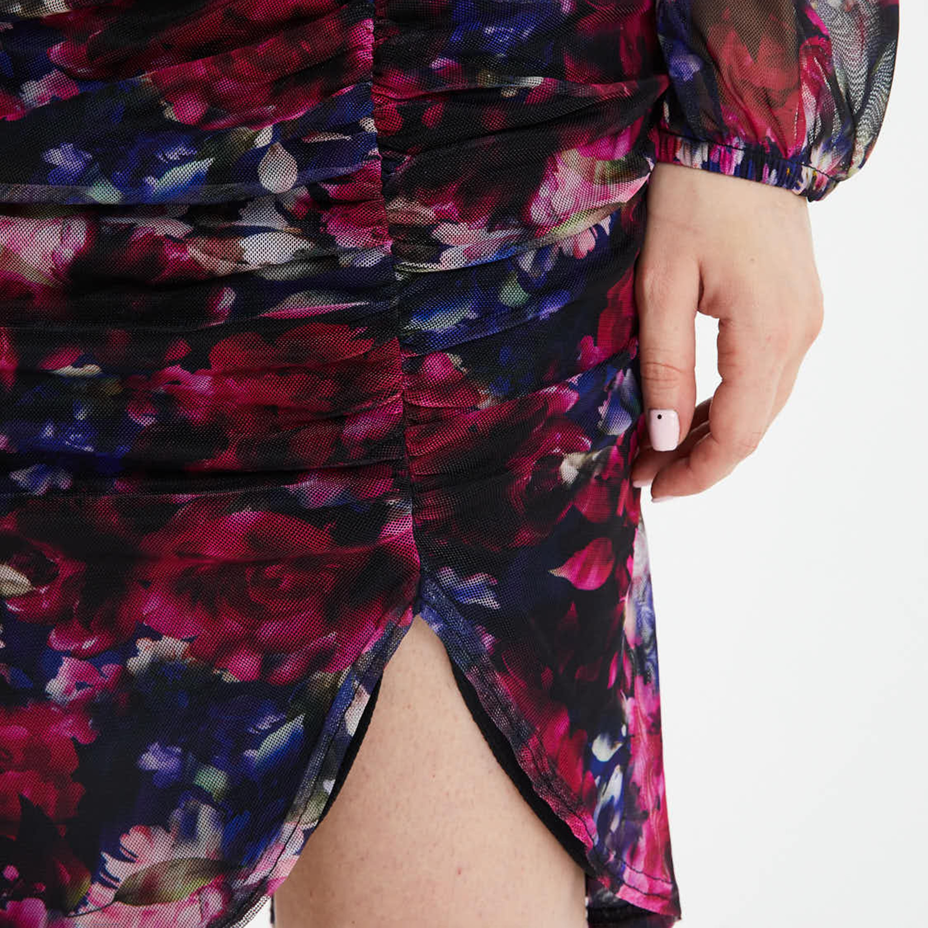 تنورة مزينة بطول الركبة مع عالية الخصر للسيدات باللون الأسود من كويز-women-clothing-bottoms-skirts-image-4