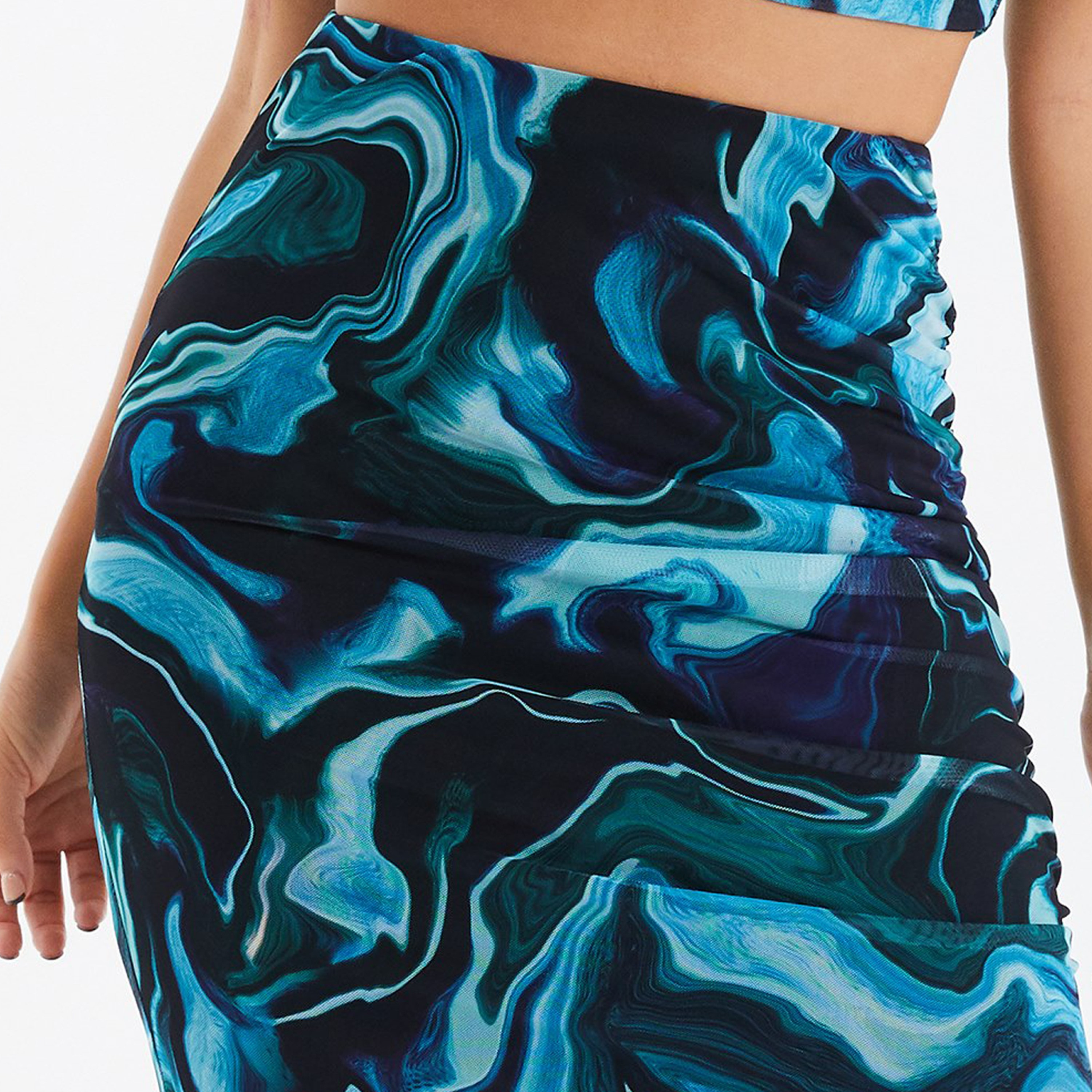 تنورة بطول الركبة وعالية الخصر مع ربط وصبغ من كويز-women-clothing-bottoms-skirts-image-3