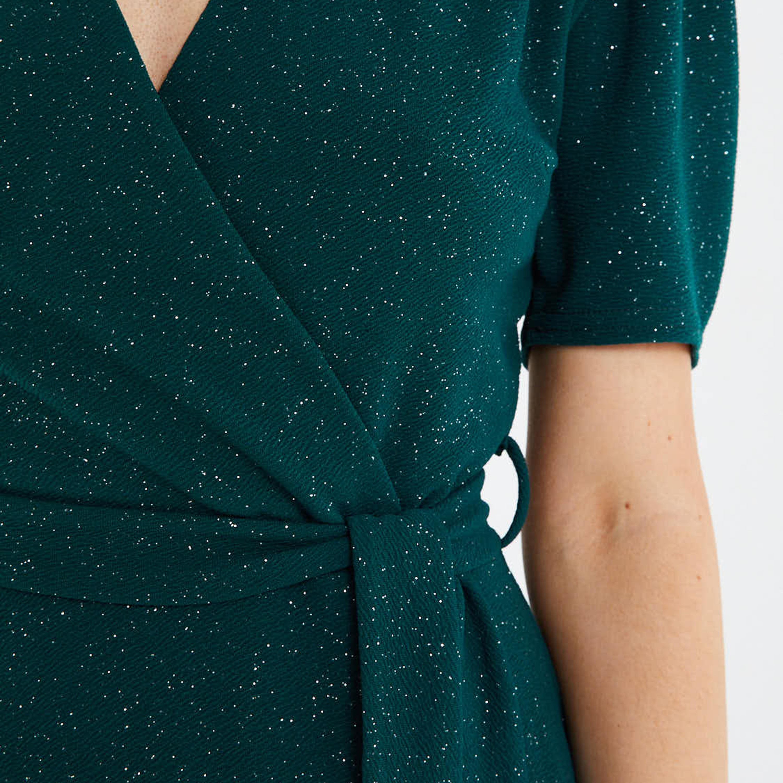 كويز - فستان لف متوسط الطول بياقة V - بريق-women-clothing-dresses-image-3