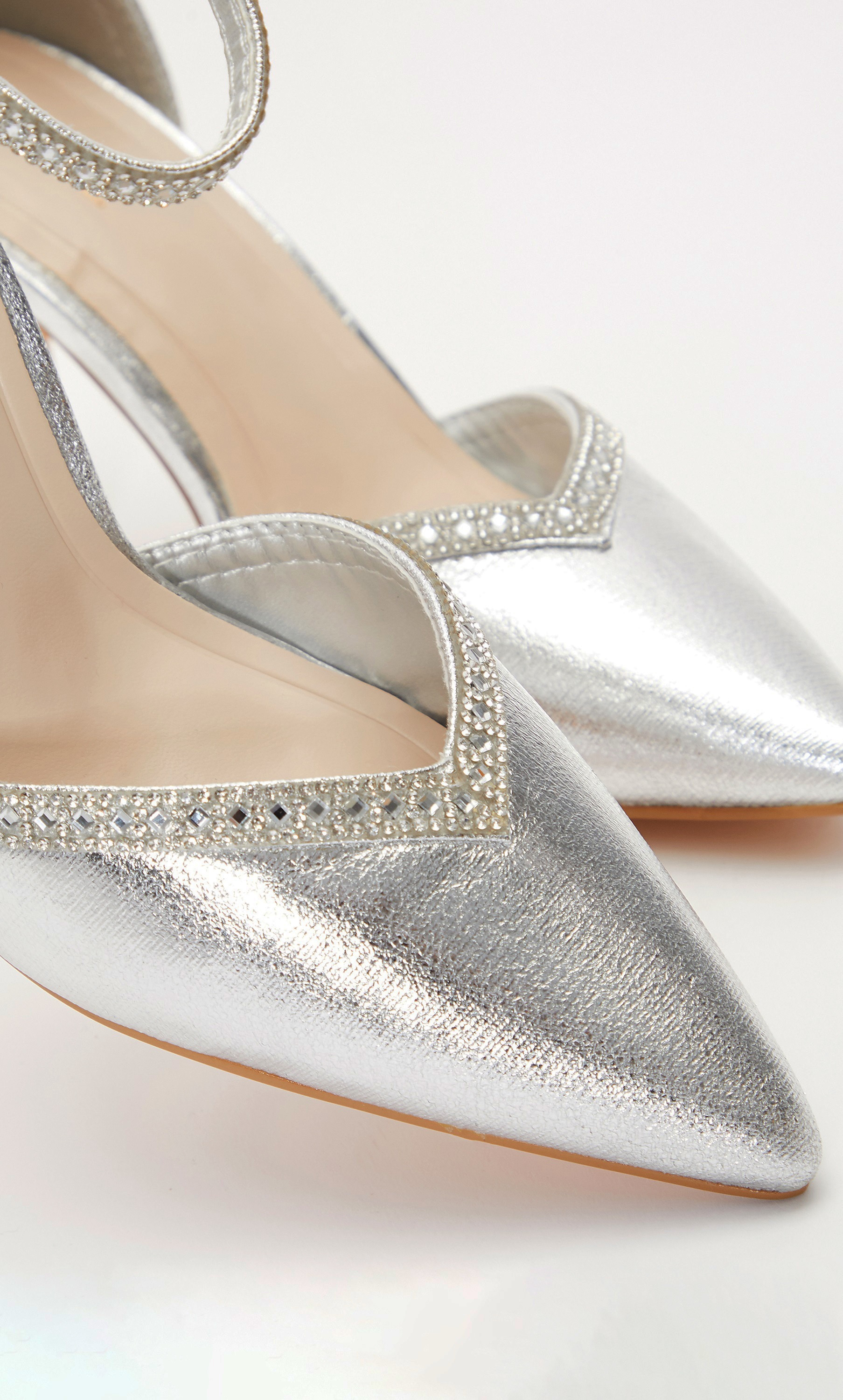 حذاء بكعب مدبب الإصبع للنساء مع حزام الكاحل من قويز 100036724-women-shoes-heels-image-5