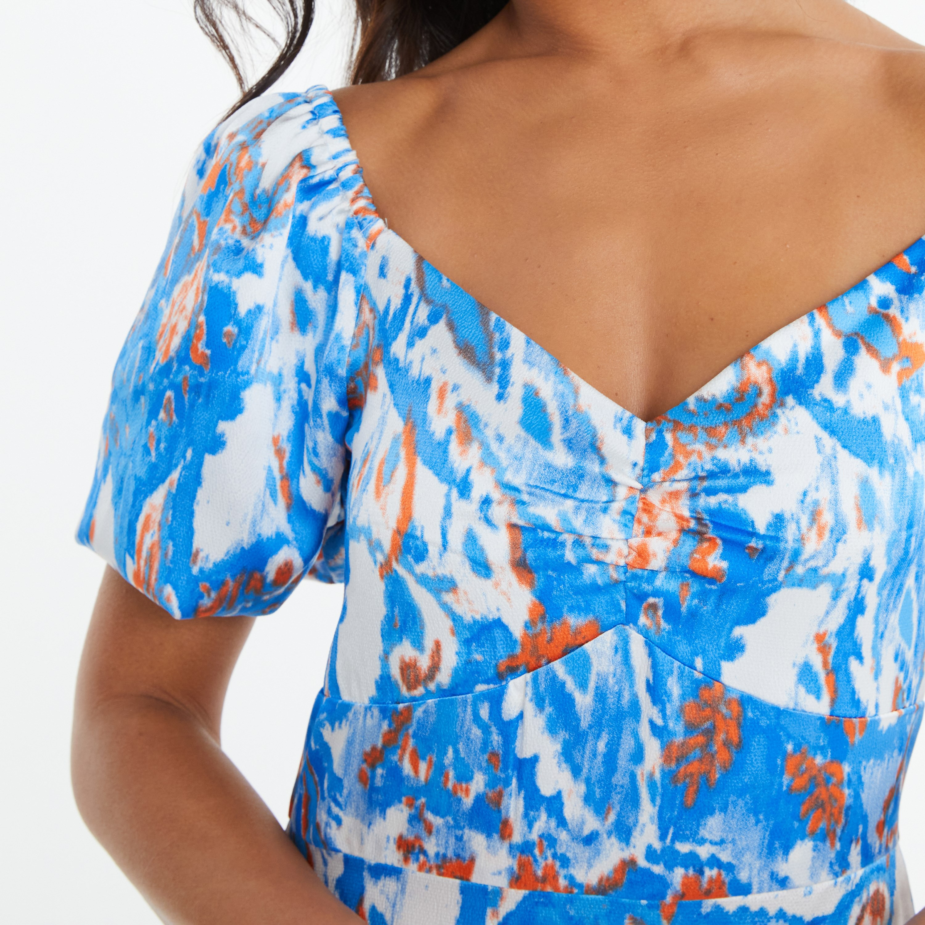 كويز - فستان بطول متوسط وياقة مكشوفة - رسومات-women-clothing-dresses-image-3