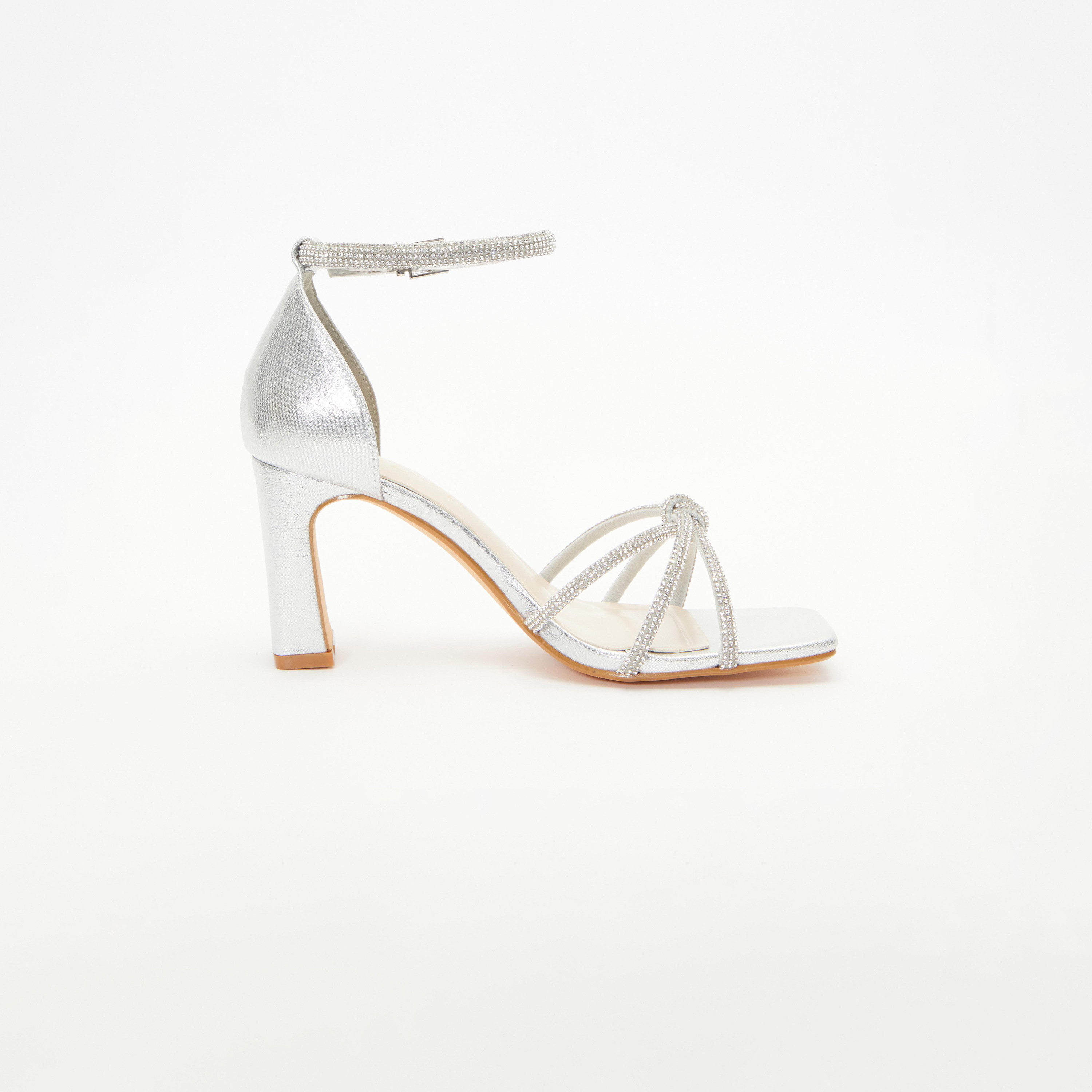 كويز- صندل نسائي بكعب عريض وحزام بإبزيم | 00100037669-women-shoes-heels-image-4
