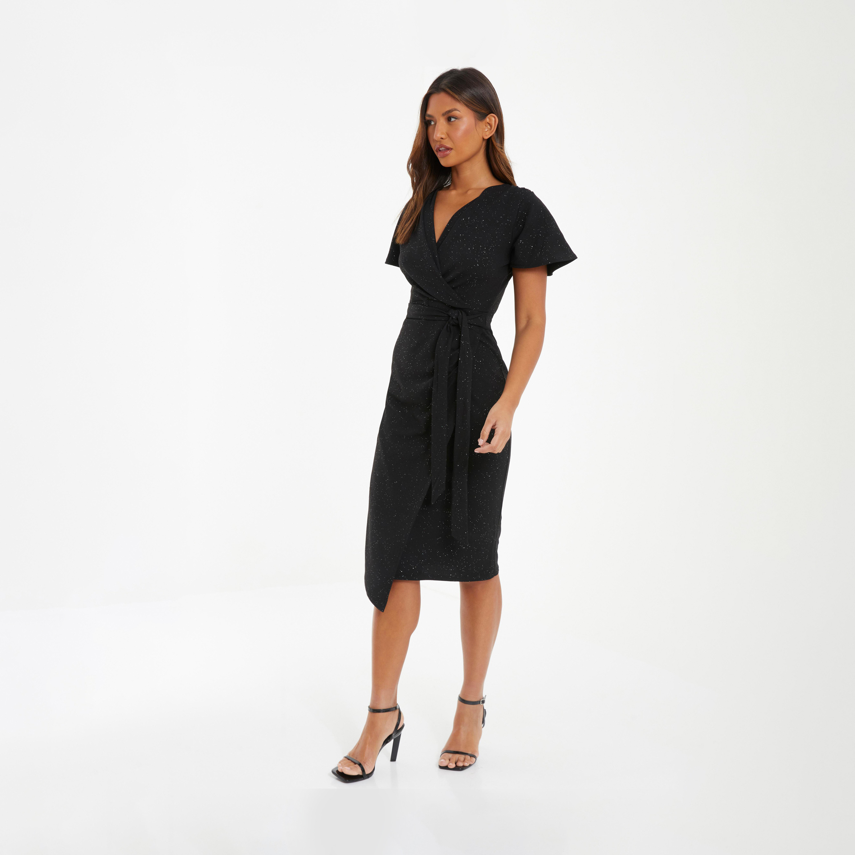 كويز-  فستان سهرة ميدي ملفوف بأكمام ملائكية باللون الأسود اللامع-women-clothing-dresses-image-3