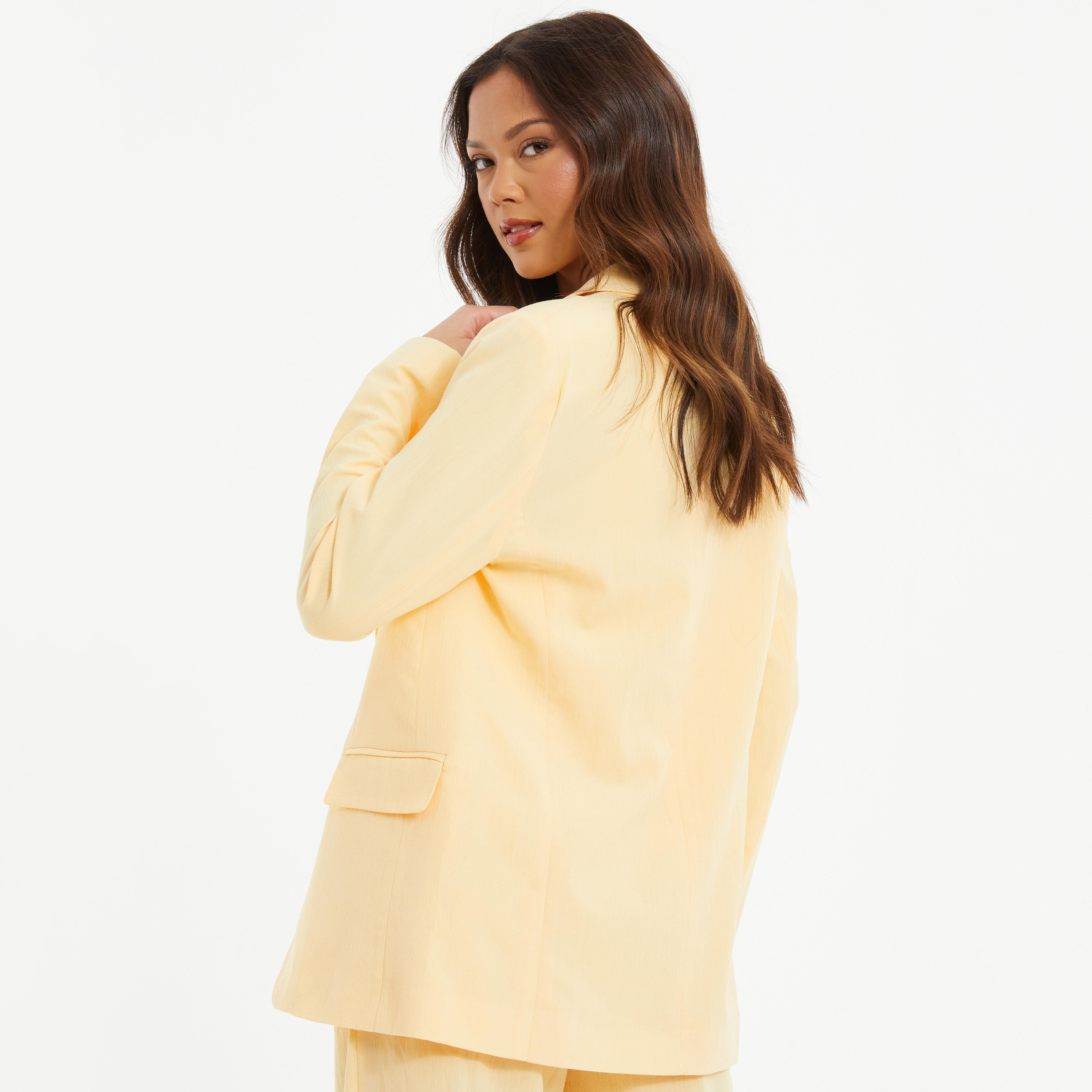 سترة بليزر بياقة وطية صدر عادية من كويز-women-clothing-coatsandjackets-blazers-image-4