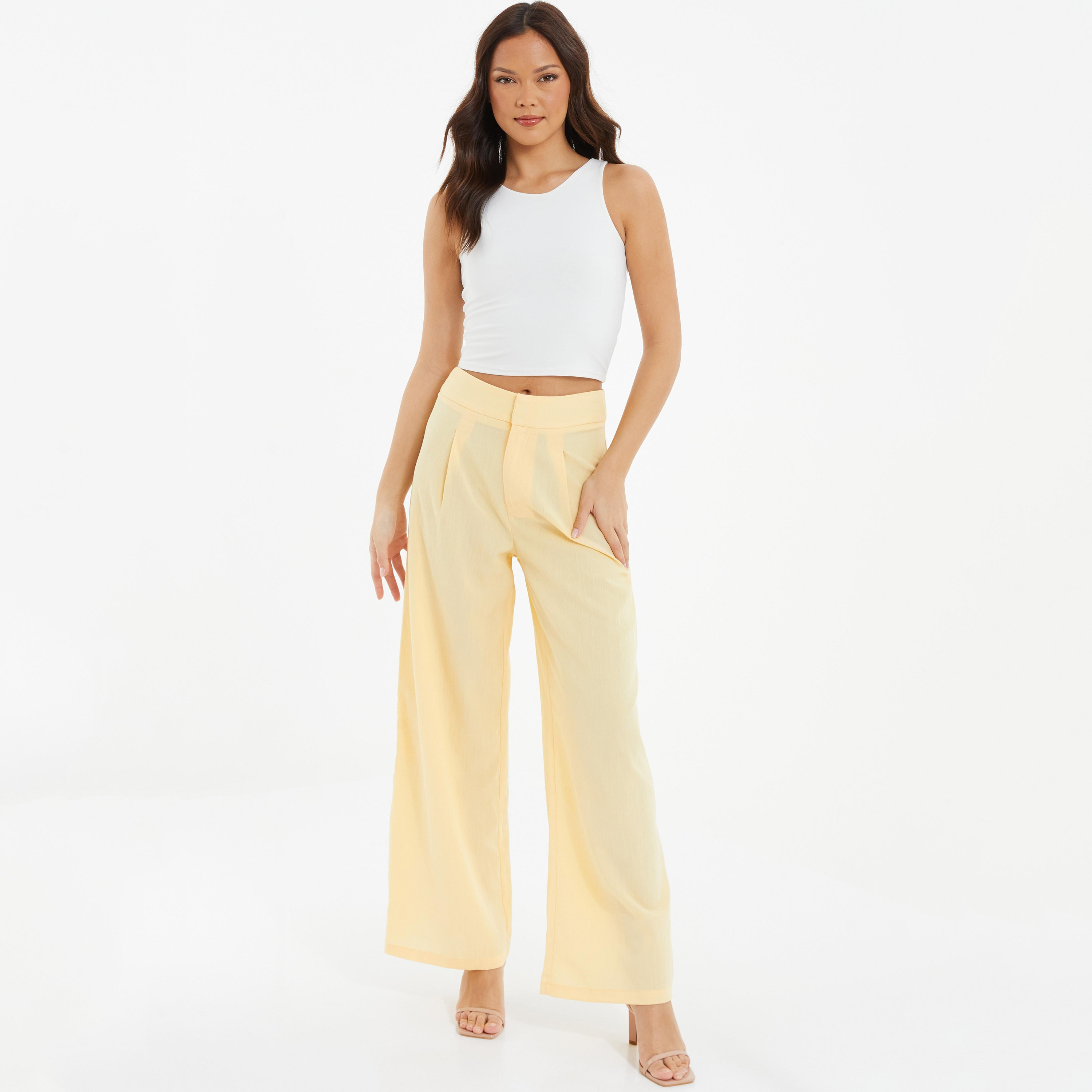 تروزر عادي بخصر عالٍ وطيات أمامية من كويز-women-clothing-bottoms-trousers-image-2