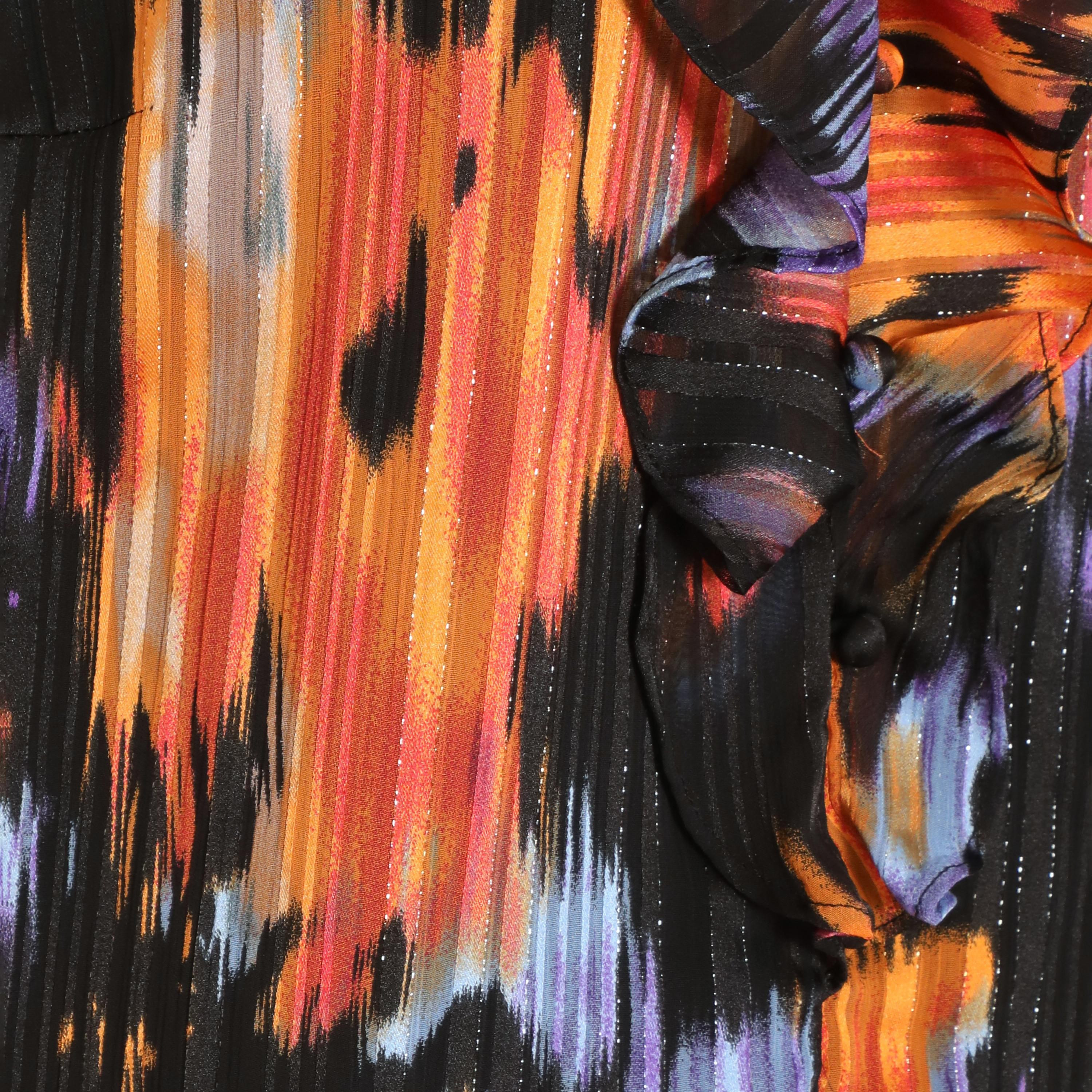 بلوزة بأكمام جرس ورقبة على شكل حرف V مطبوعة بتاي & داي من كويز -women-clothing-shirtsandblouses-blouses-image-3