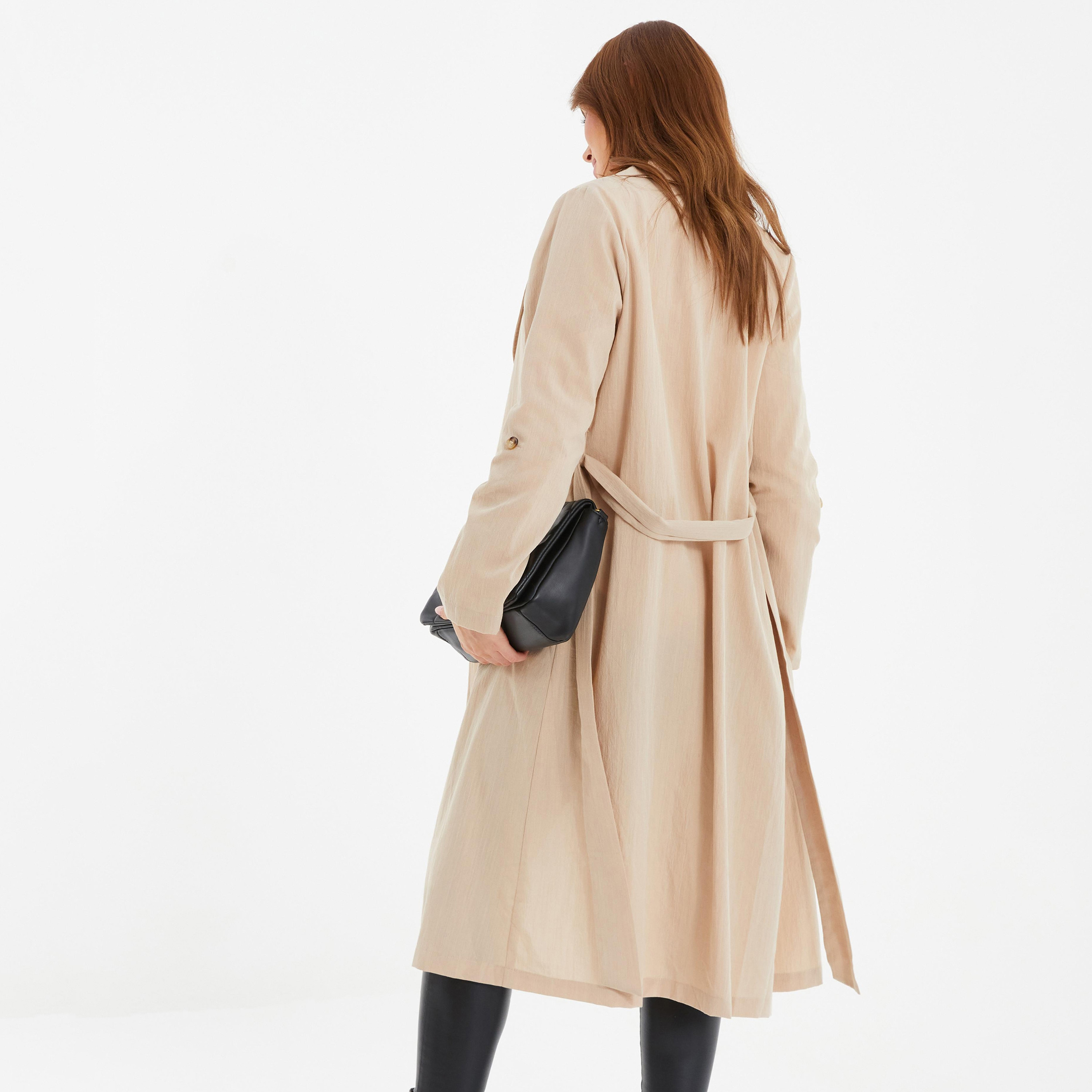 معطف واق من المطر بحزام وطية صدر مدببة من كويز -women-clothing-coatsandjackets-coats-image-4
