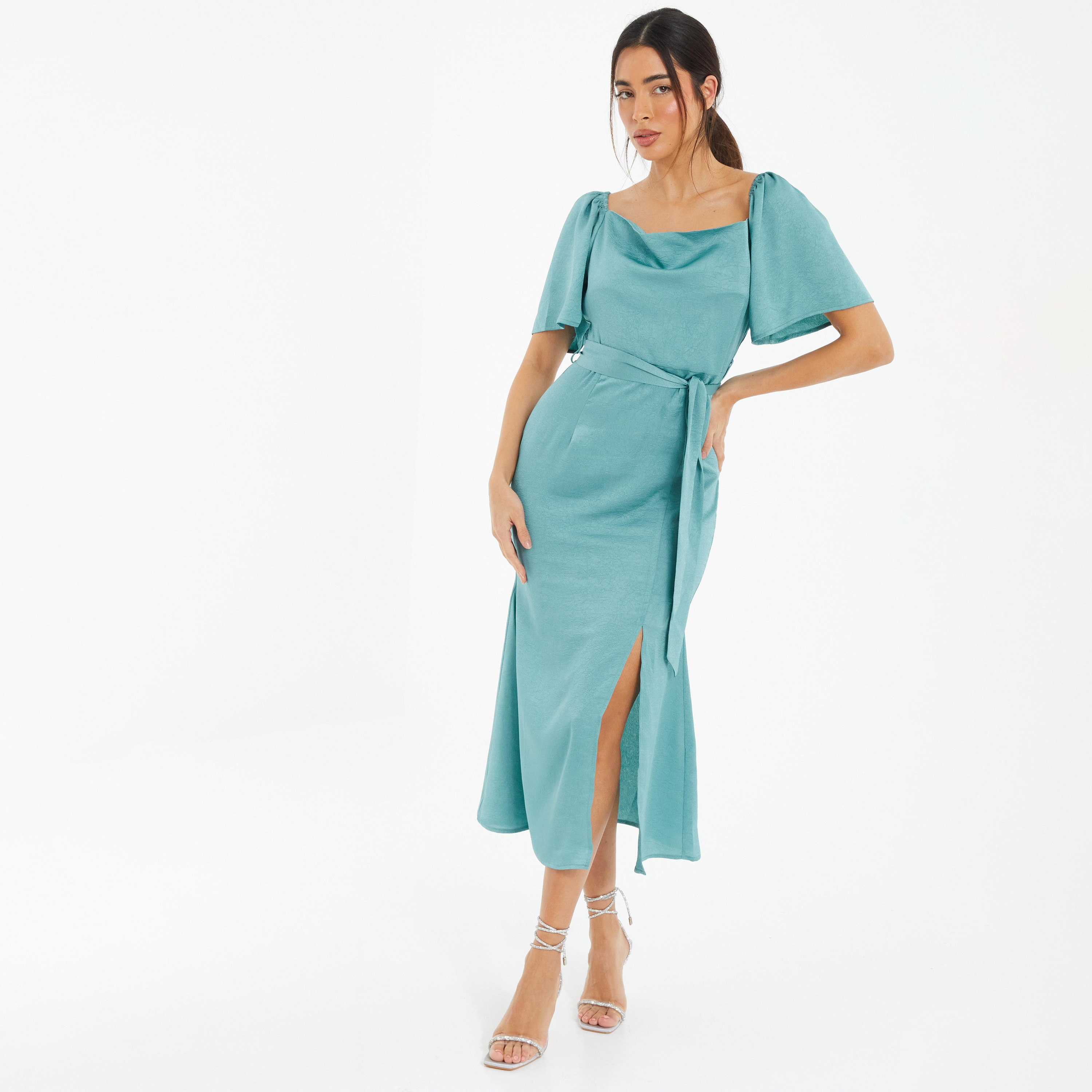 فستان ميدي بياقة دائرية سادة مع حزام من كويز ساتان-women-clothing-dresses-image-1