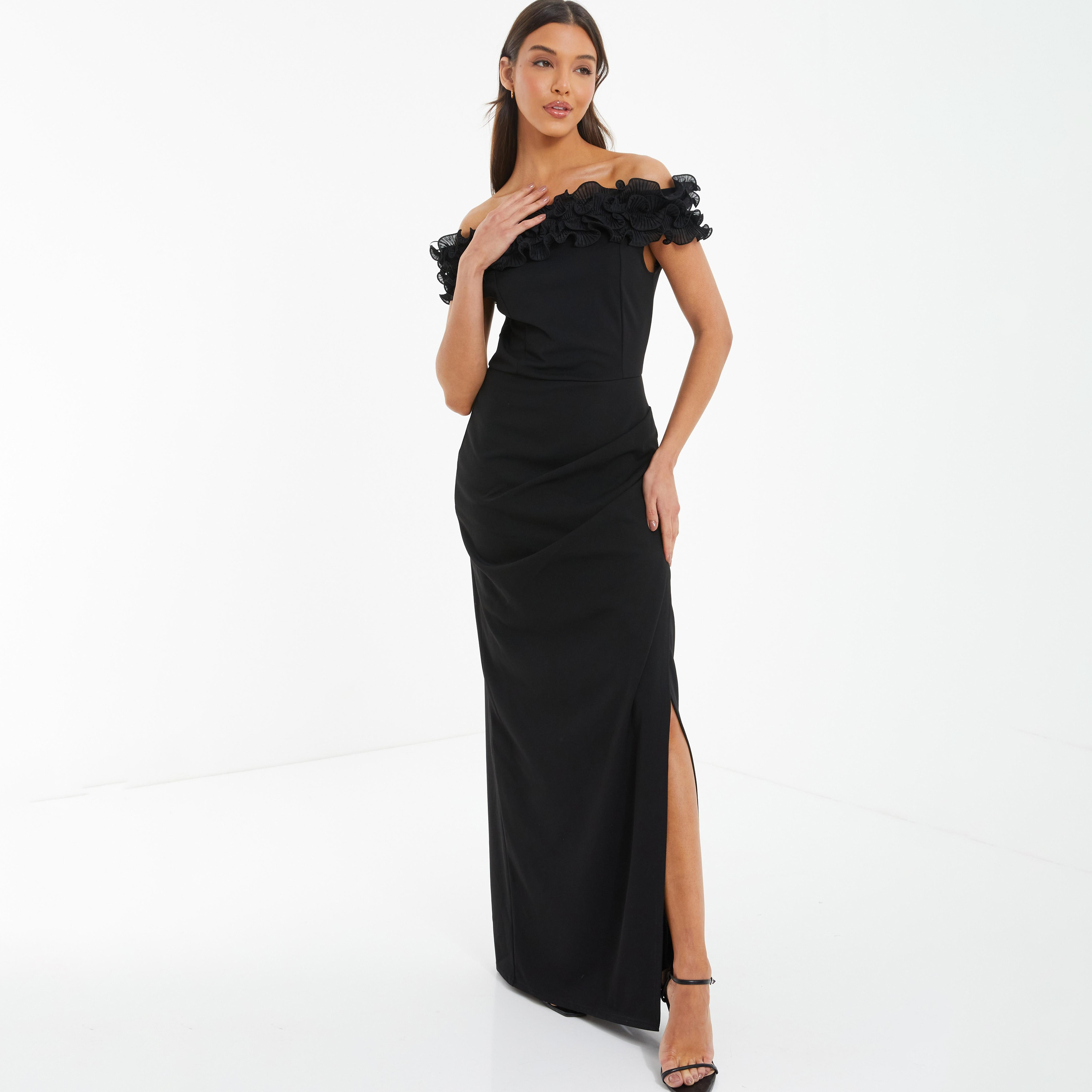 فستان طويل بفتحة رقبة باردو وكشكشة من كويز -women-clothing-dresses-image-1
