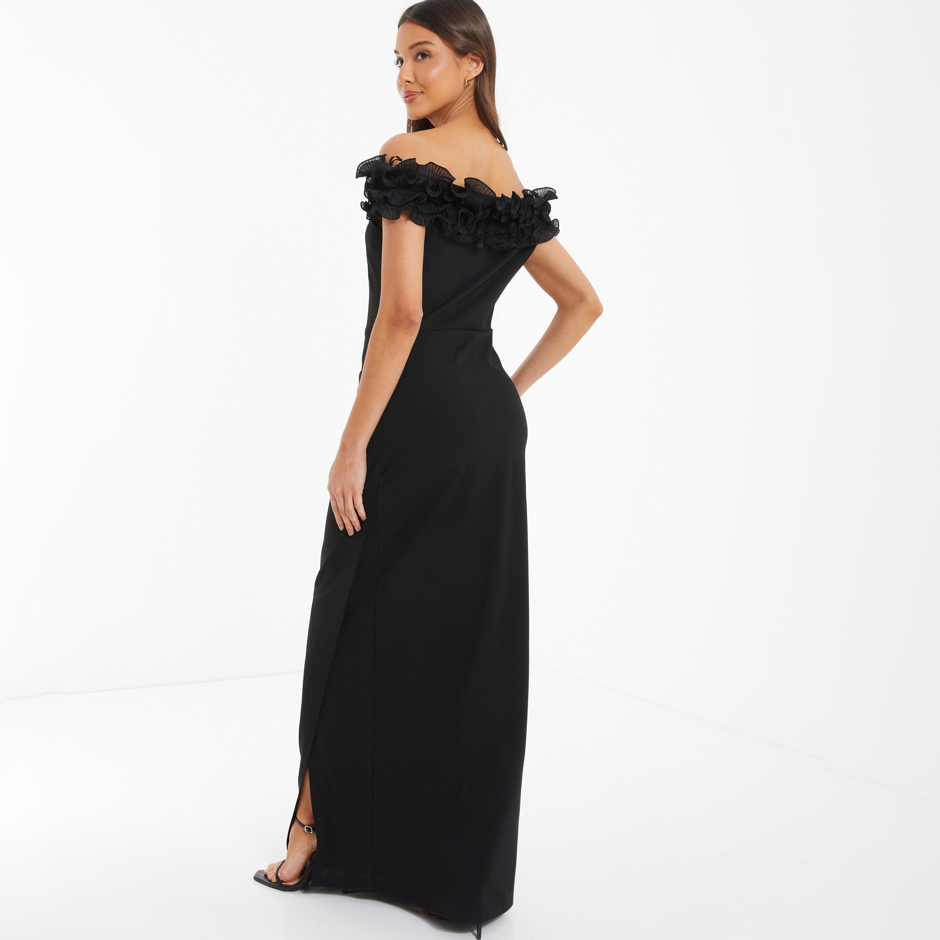 فستان طويل بفتحة رقبة باردو وكشكشة من كويز -women-clothing-dresses-image-4