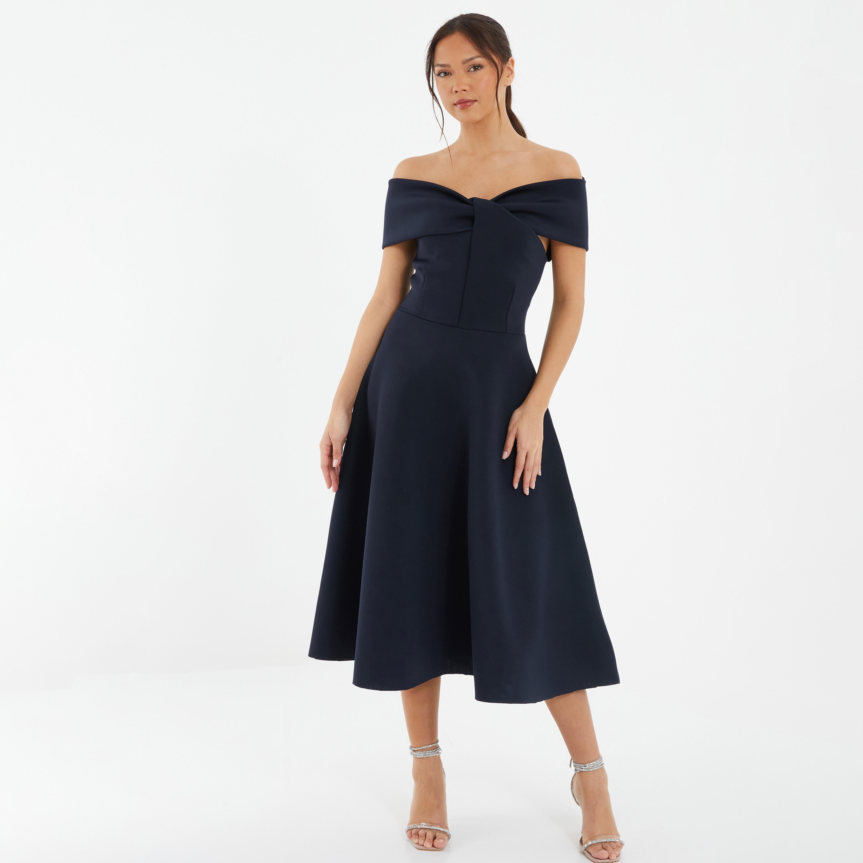 فستان ميدي برقبة باردو سادة من كويز-women-clothing-dresses-image-1