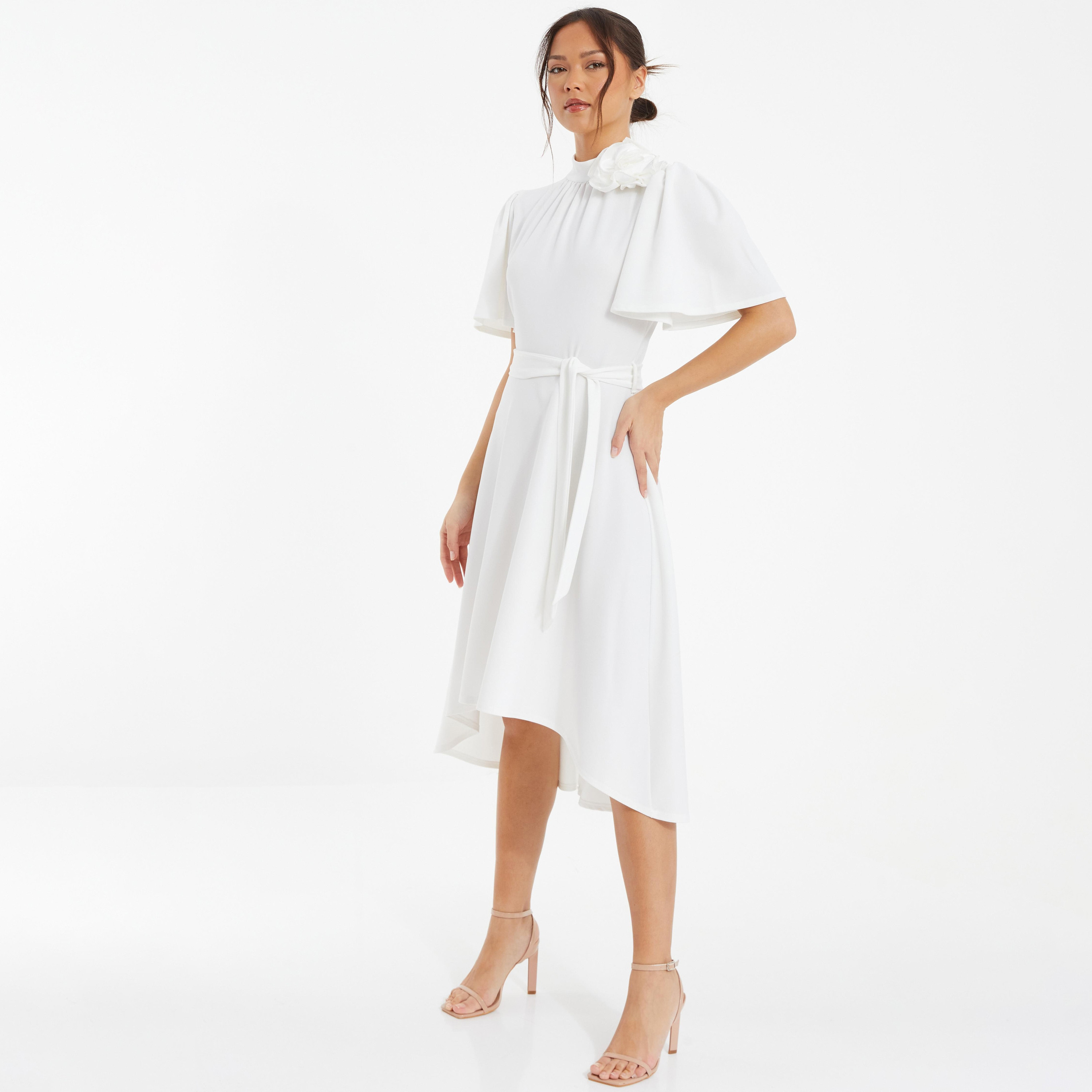 فستان ميدي بحزام من الساتان مزين بالزهور وياقة عالية وحاشية متدلية من كويز-women-clothing-dresses-image-2