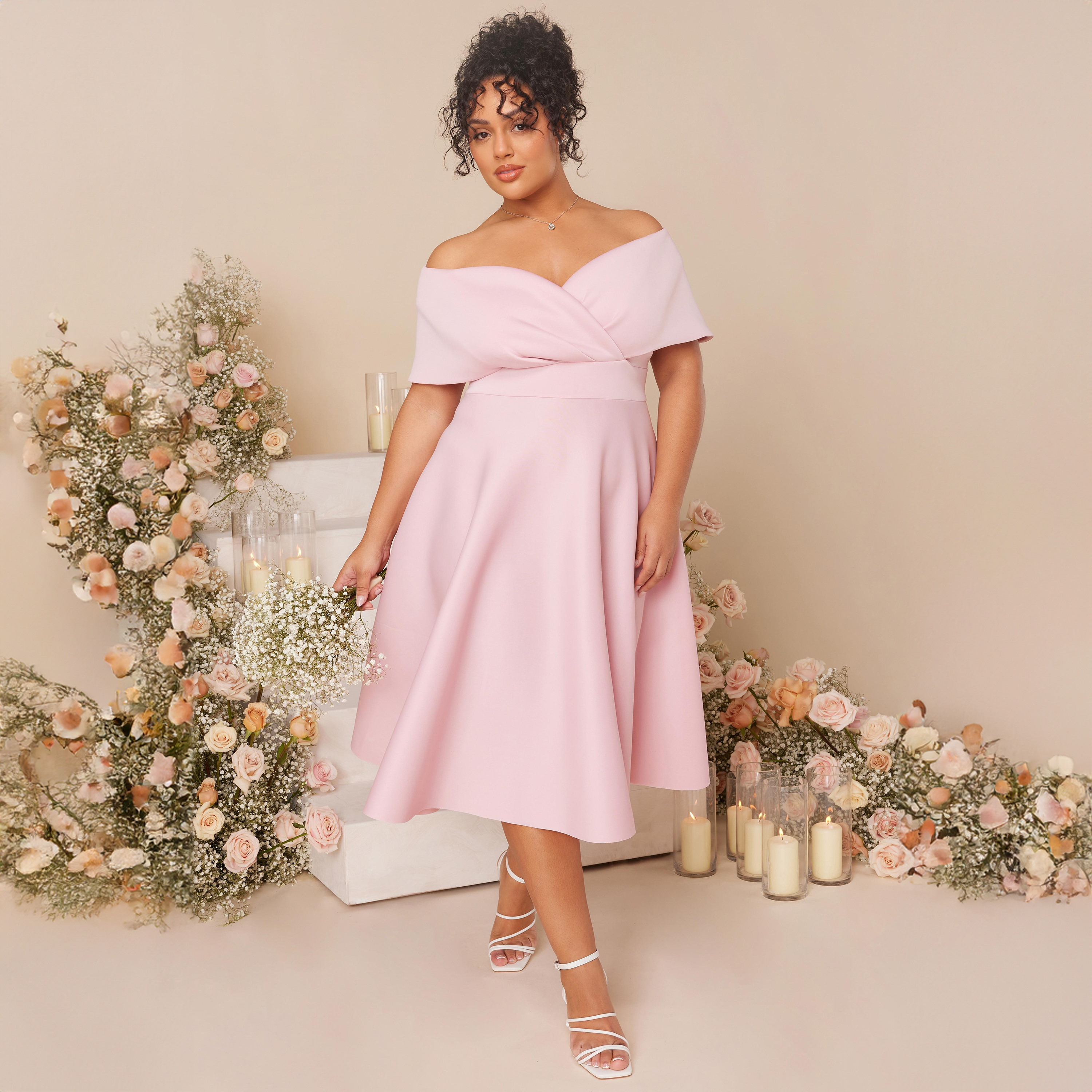 فستان ميدي سكيتر برقبة باردو سادة من كويز-women-clothing-dresses-image-2