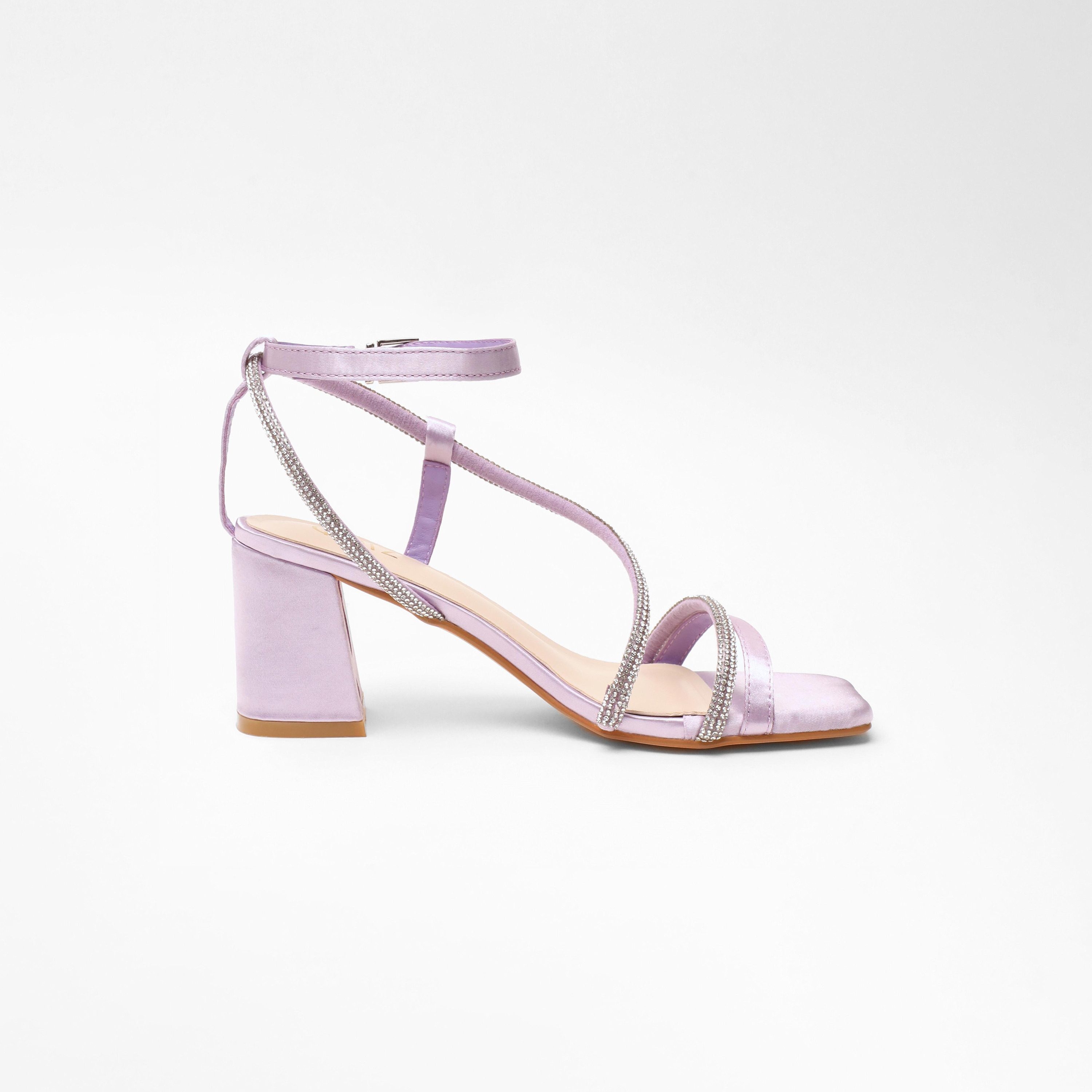 صندل نسائي بكعب عريض مع رباط للكاحل من كويز | 100041299-women-shoes-heels-image-3