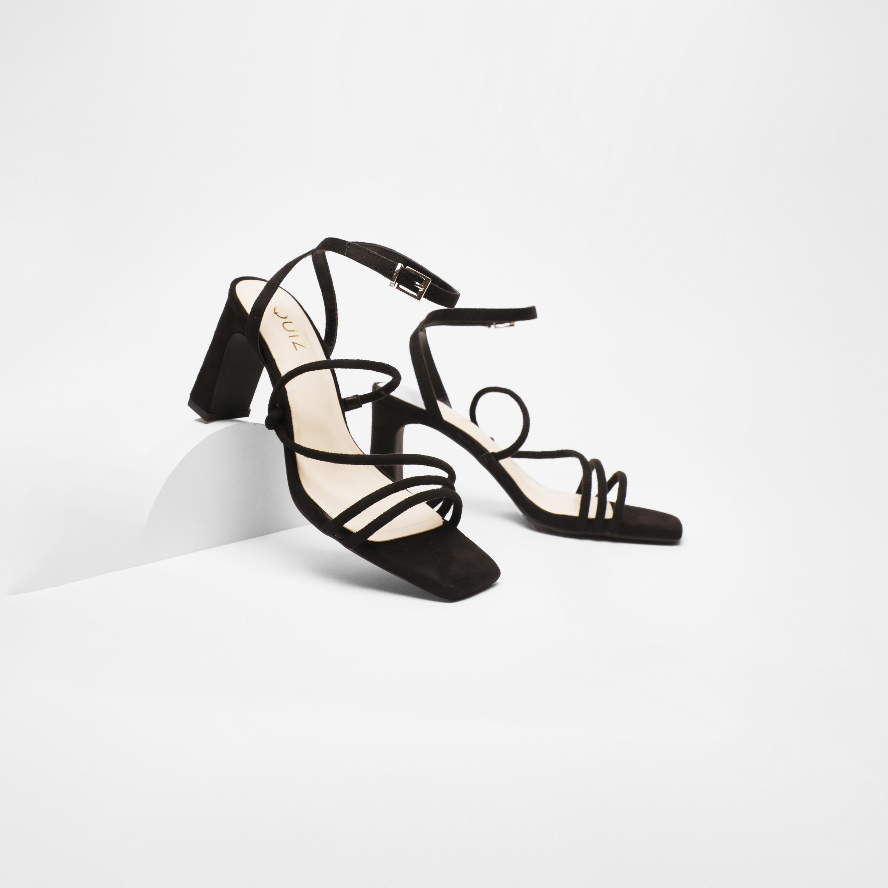كويز- صندل نسائي بكعب عريض وحزام بإبزيم | 00100041369-women-shoes-heels-image-2