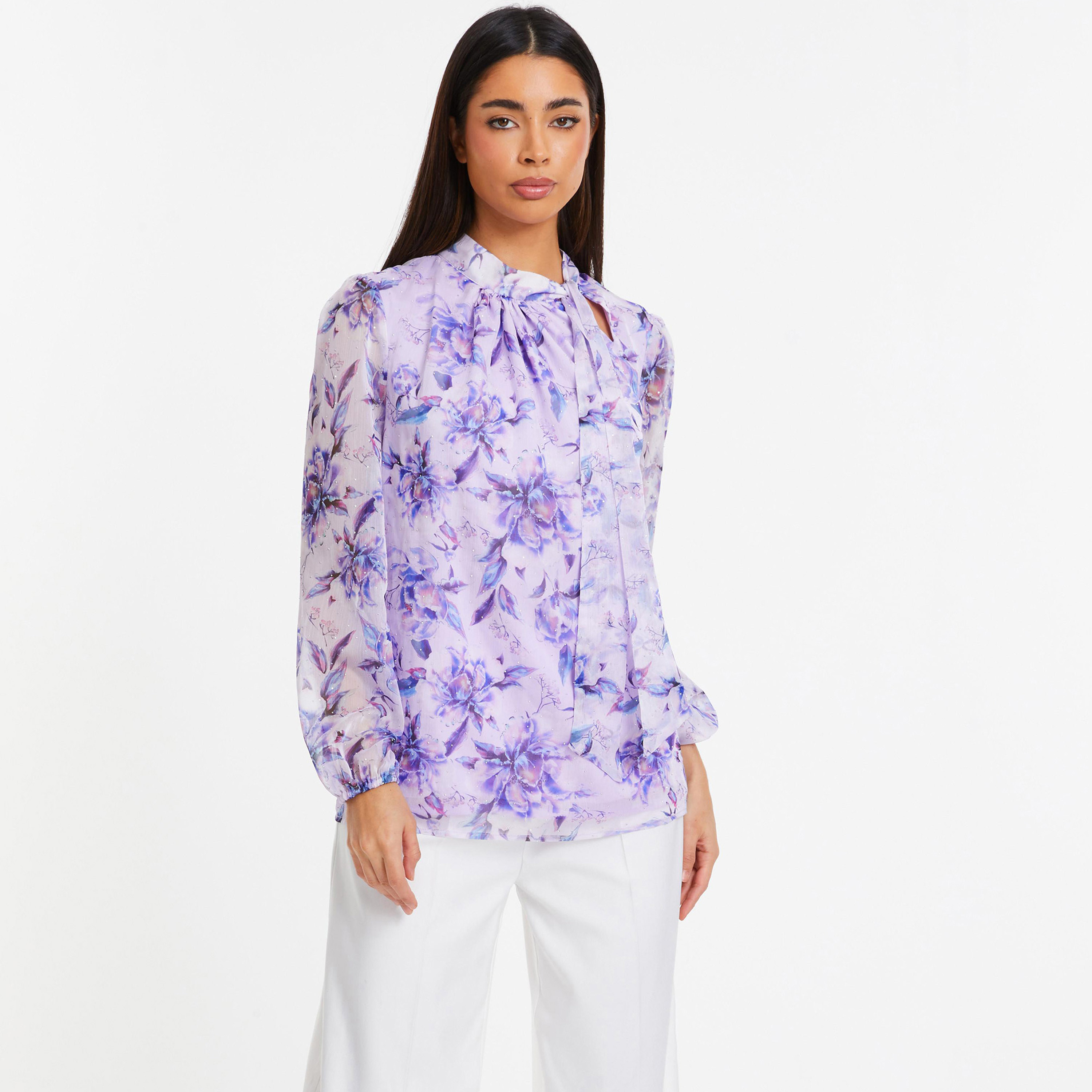 توب بأكمام طويلة وربطة عنق مع زهري من كويز-women-clothing-shirtsandblouses-blouses-image-1