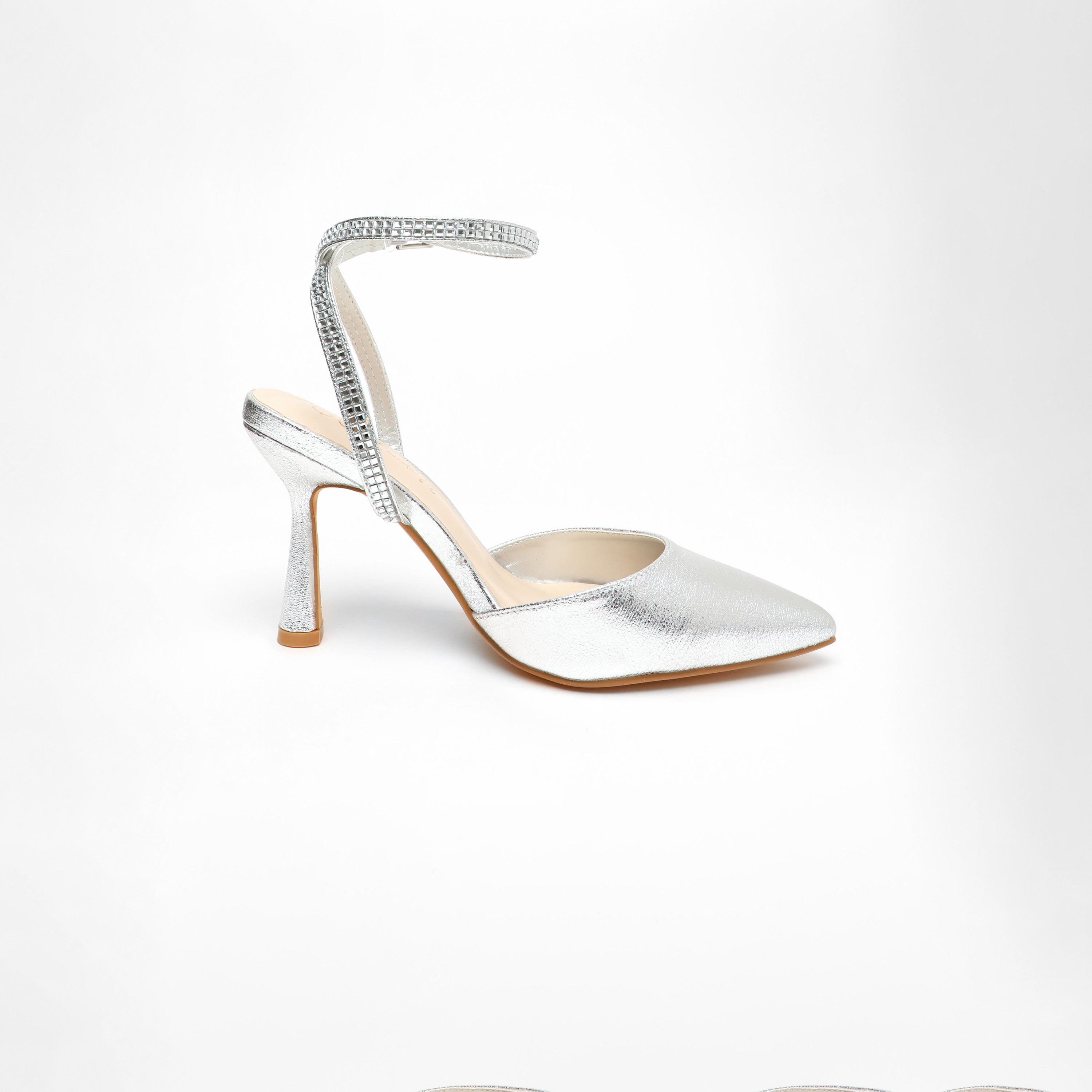 كويز- صندل نسائي بكعب منخفض وحزام بإبزيم | 00100041676-women-shoes-heels-image-4