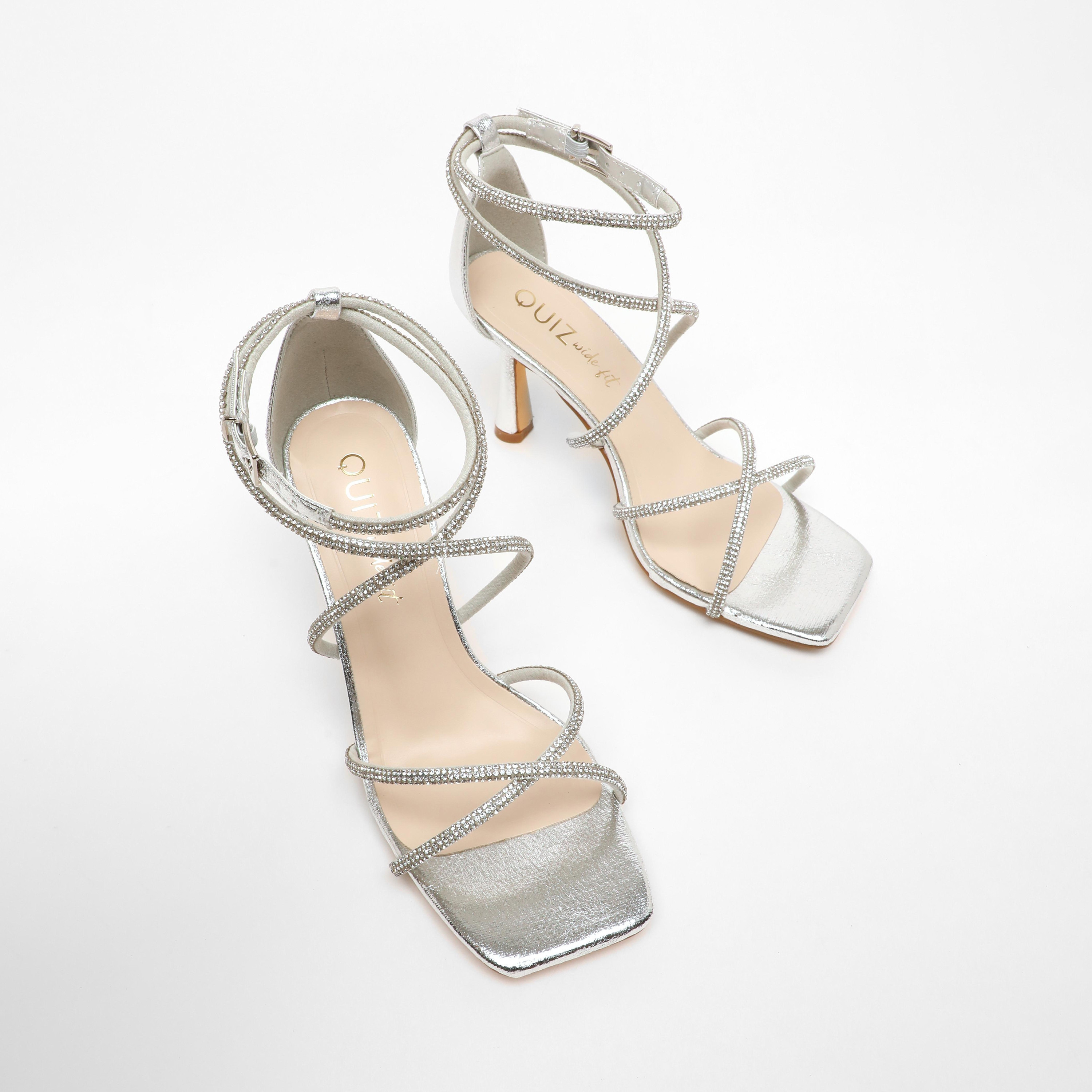 صندل نسائي من كويز مزود بتفاصيل ديامانتي وحزام متقاطع للكاحل وكعب قطة  | 100041686-women-shoes-heels-image-2