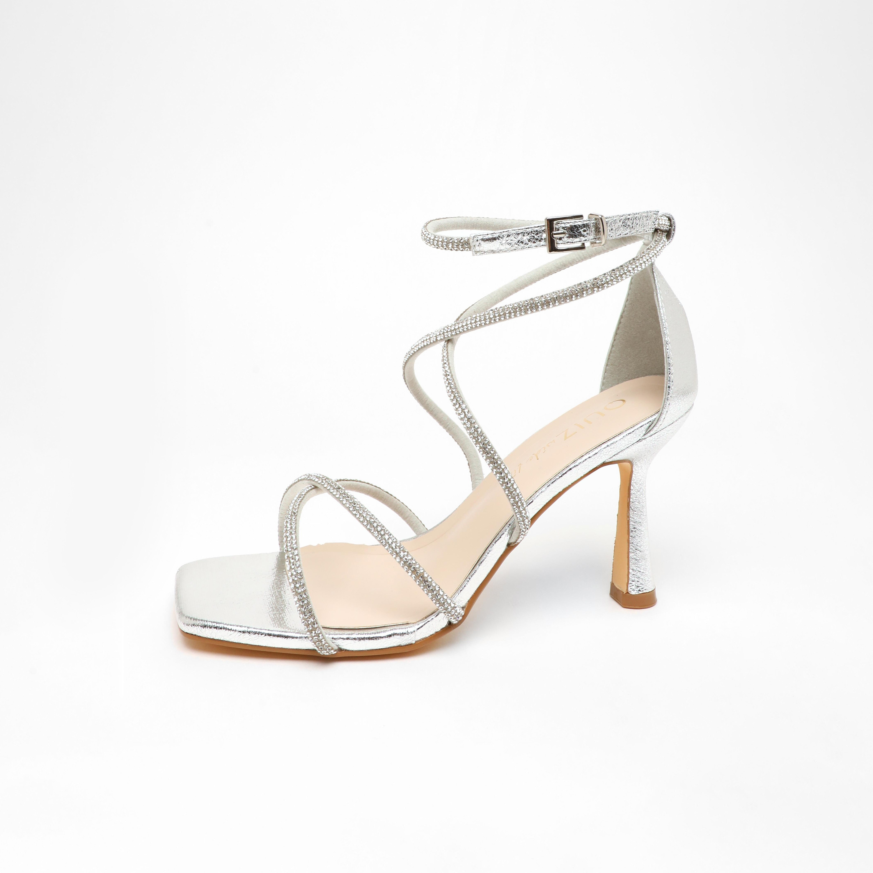 صندل نسائي من كويز مزود بتفاصيل ديامانتي وحزام متقاطع للكاحل وكعب قطة  | 100041686-women-shoes-heels-image-5