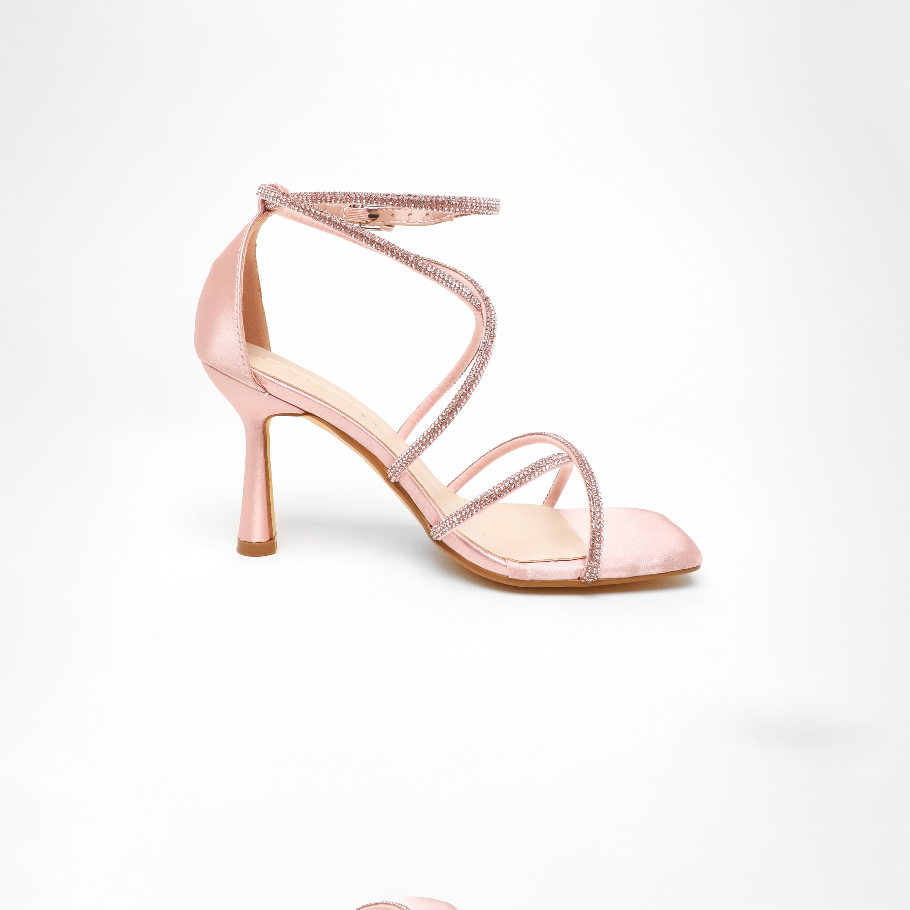 كويز- صندل نسائي بكعب منخفض وحزام بإبزيم | 00100041689-women-shoes-heels-image-4