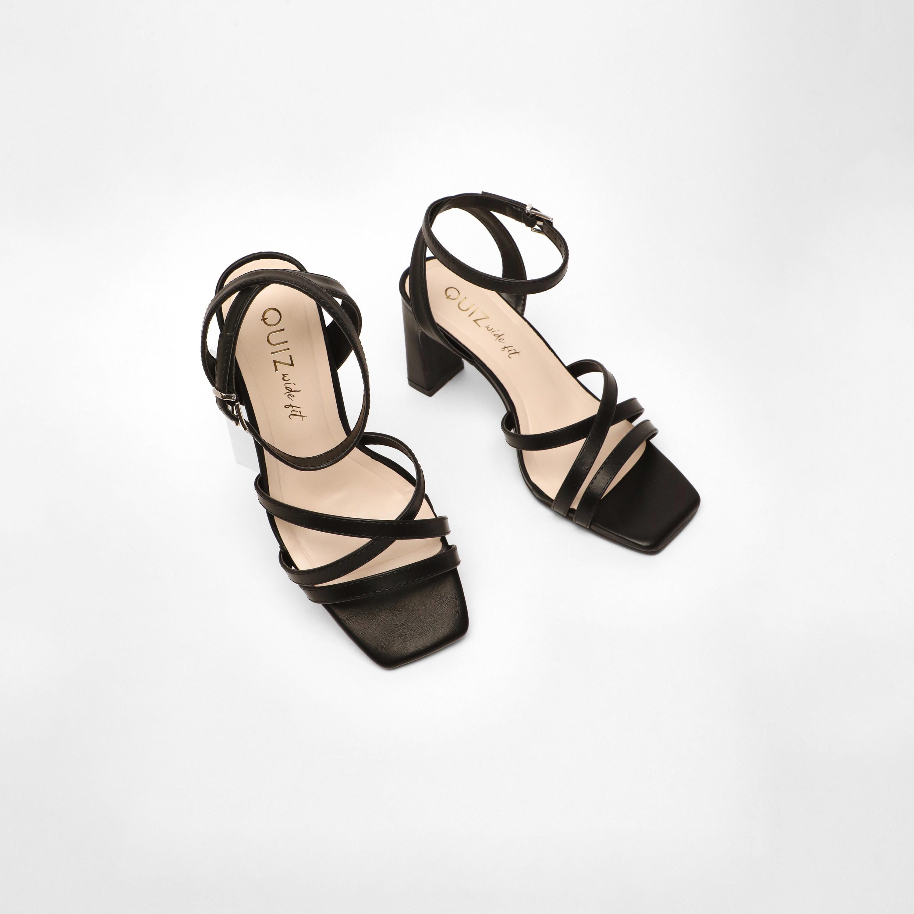 كويز- صندل نسائي بكعب عريض وحزام بإبزيم | 00100041713-women-shoes-heels-image-2