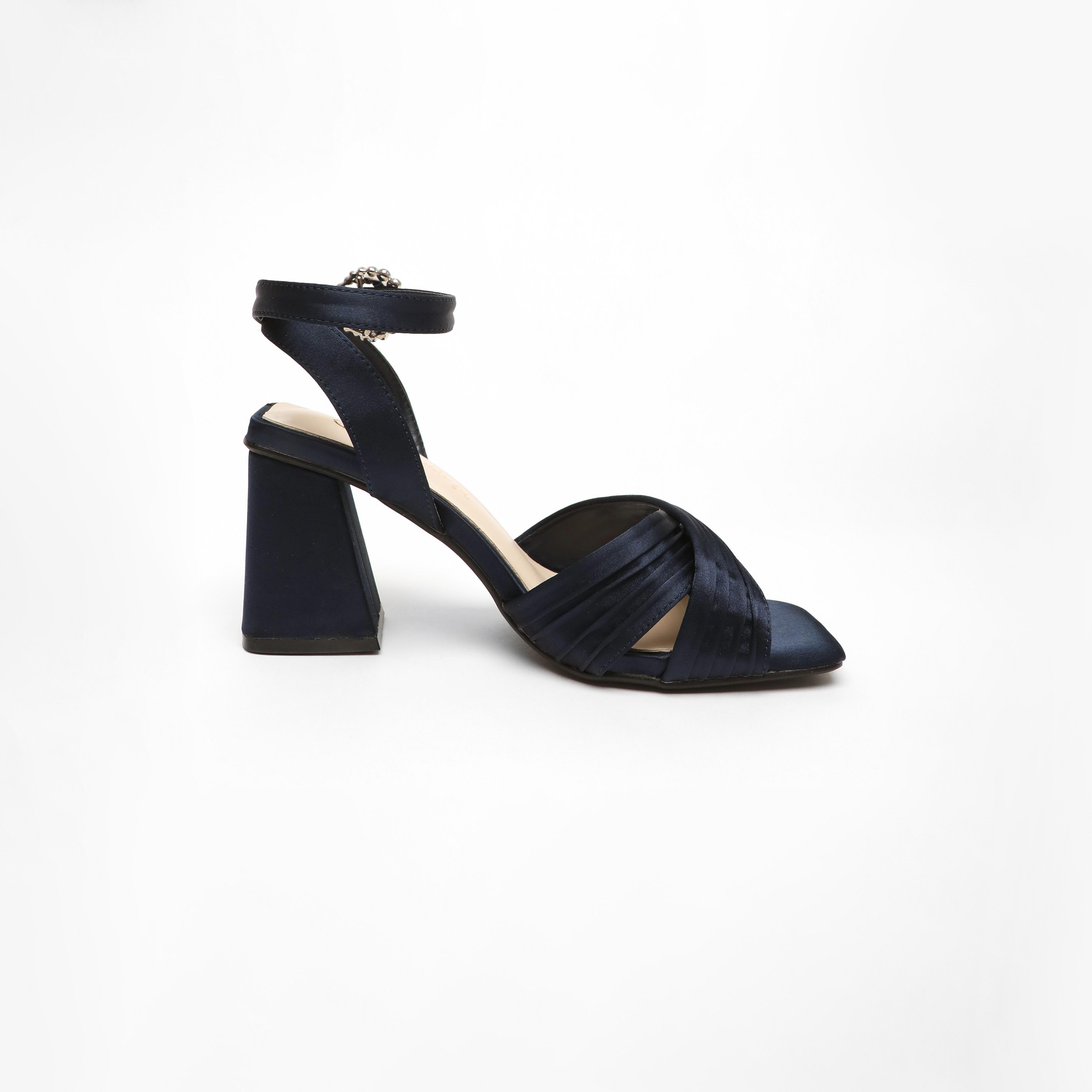 كويز- صندل نسائي بكعب عريض وحزام بإبزيم | 00100041716-women-shoes-heels-image-4