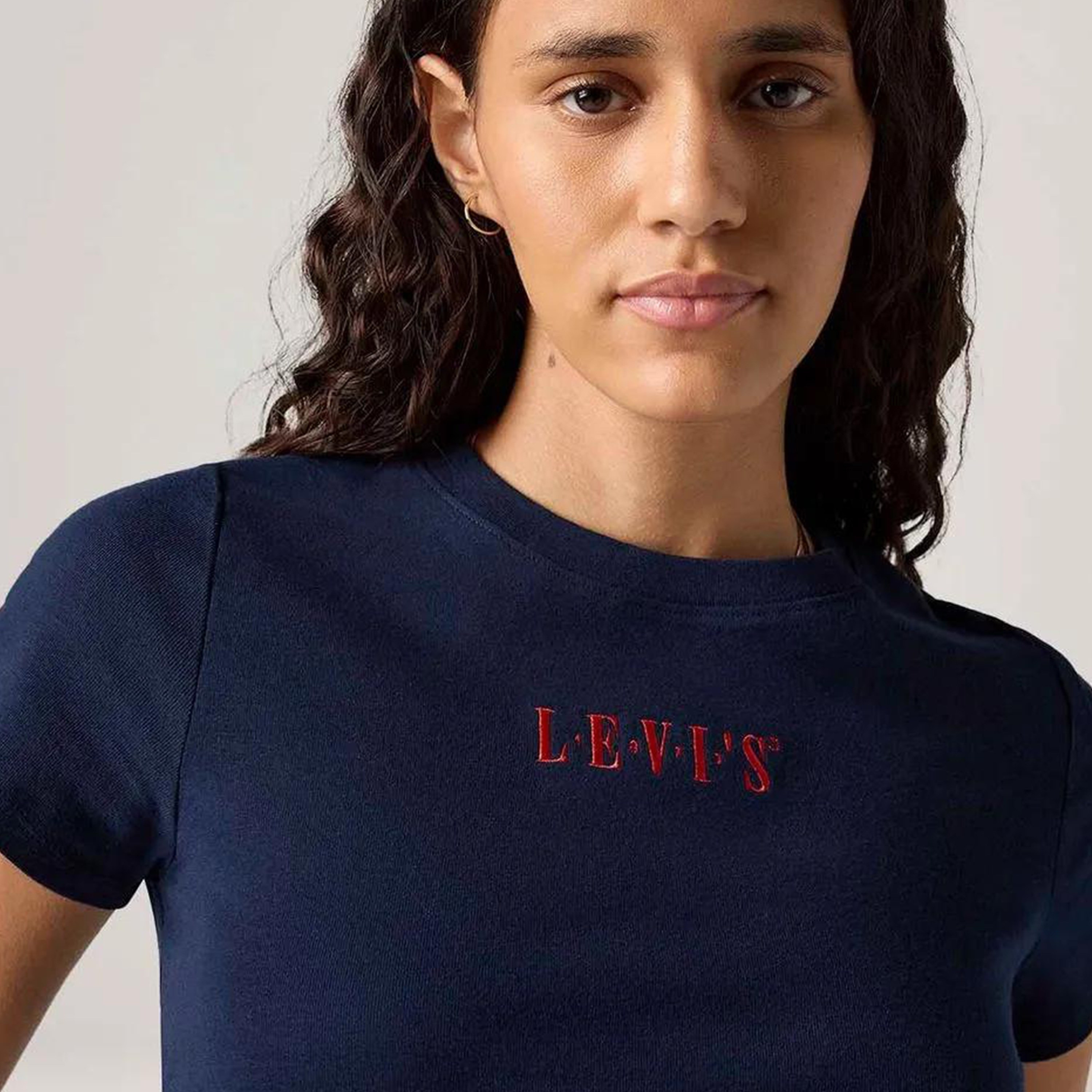 Levi's Logo Crew Neck Short Sleeves T-Shirt-women-clothing-tshirts-image-3