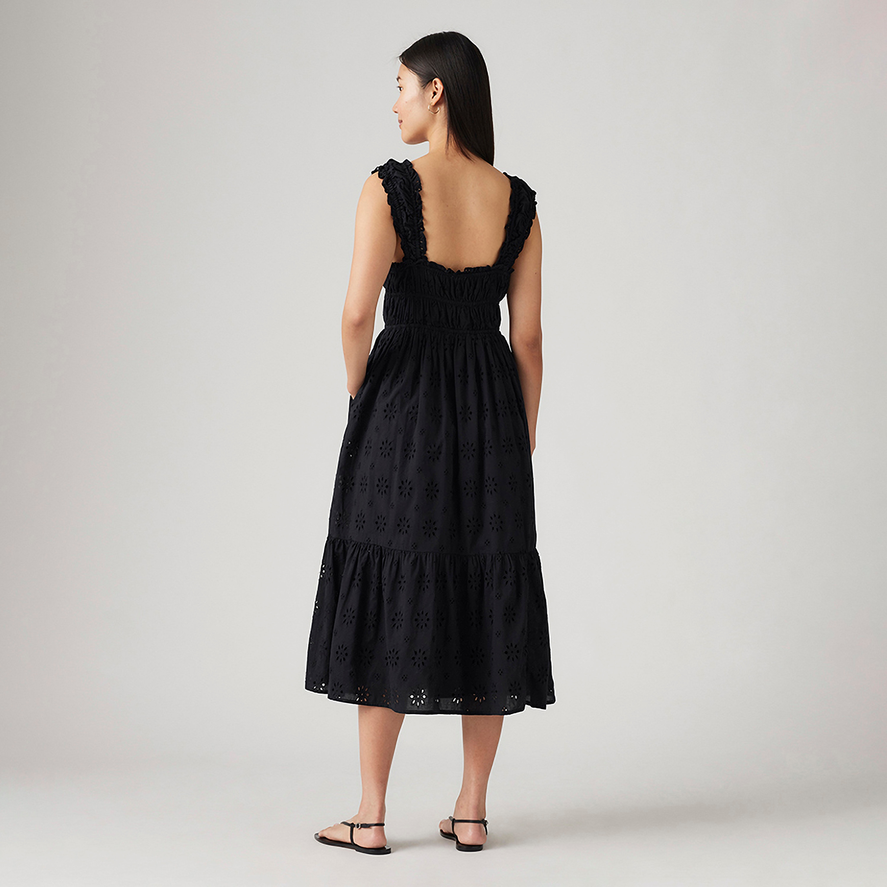 فستان شيفلي متوسط الطول من القطن بحمالات كتف للنساء أسود من ليفايس-women-clothing-dresses-image-3