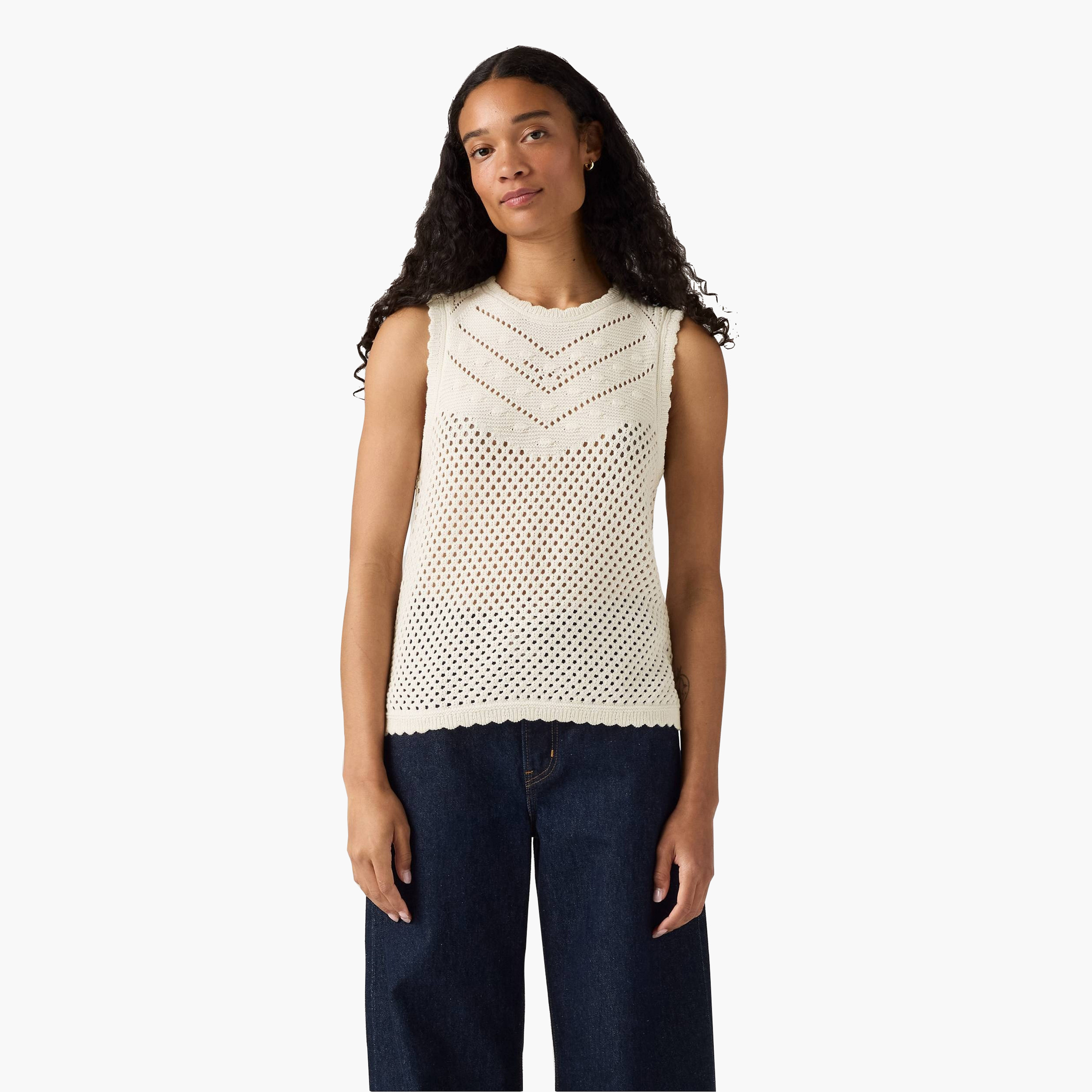 بلوزة نسائية بدون أكمام محبوكة بياقة دائرية من ليفايس-women-clothing-shirtsandblouses-blouses-image-1