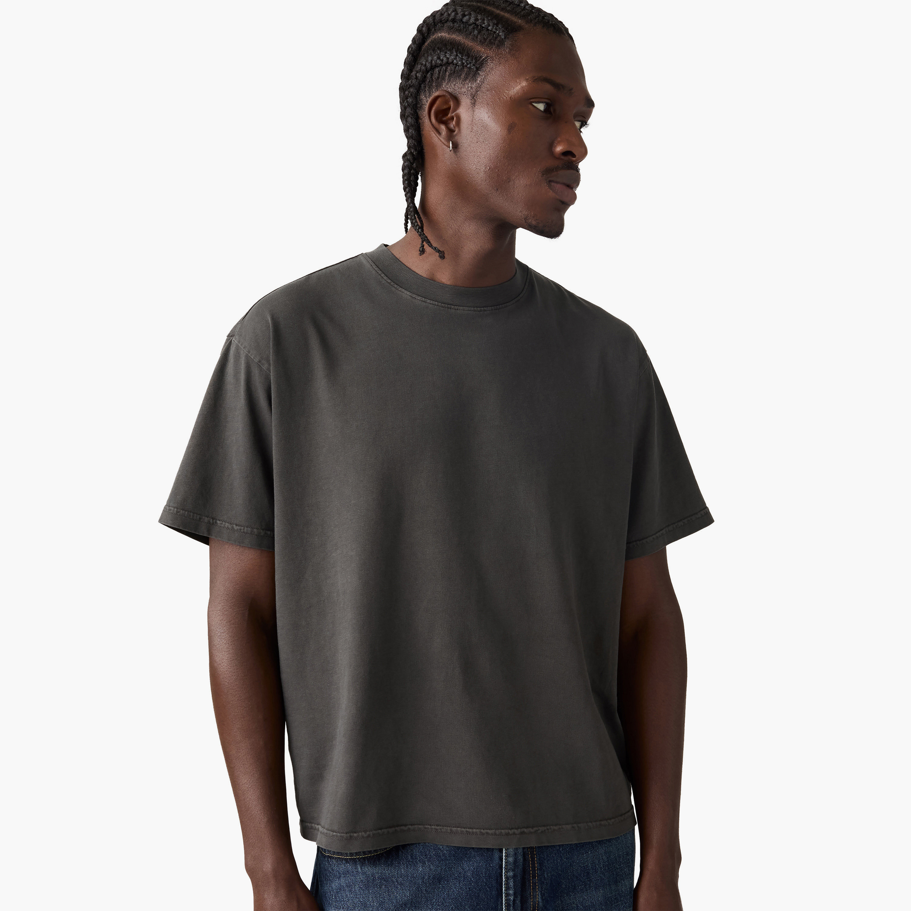 تي شيرت رجالي سادة بياقة دائرية وأكمام قصيرة من ليفايس-men-clothing-tshirtsandpolos-tshirts-image-2