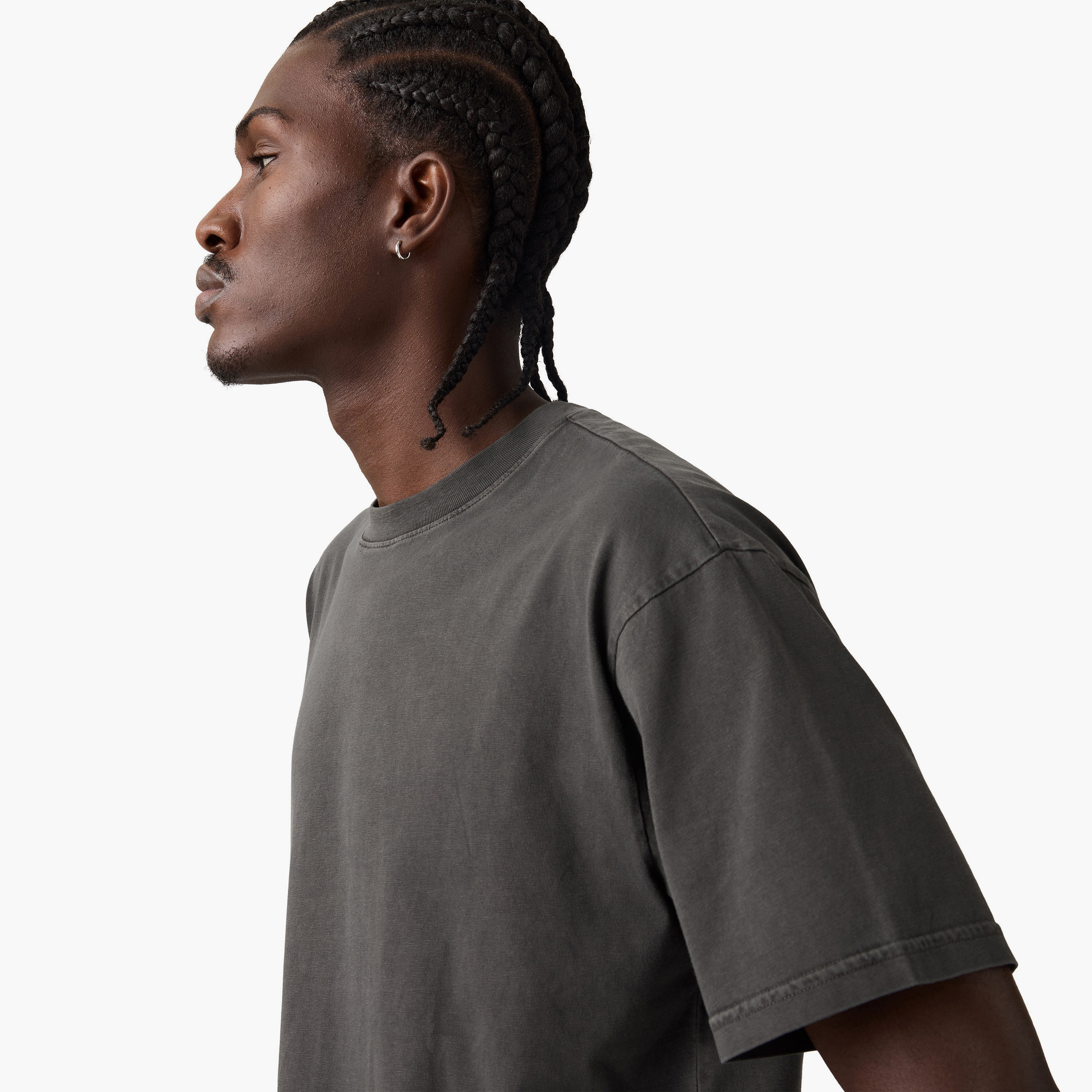 تي شيرت رجالي سادة بياقة دائرية وأكمام قصيرة من ليفايس-men-clothing-tshirtsandpolos-tshirts-image-3
