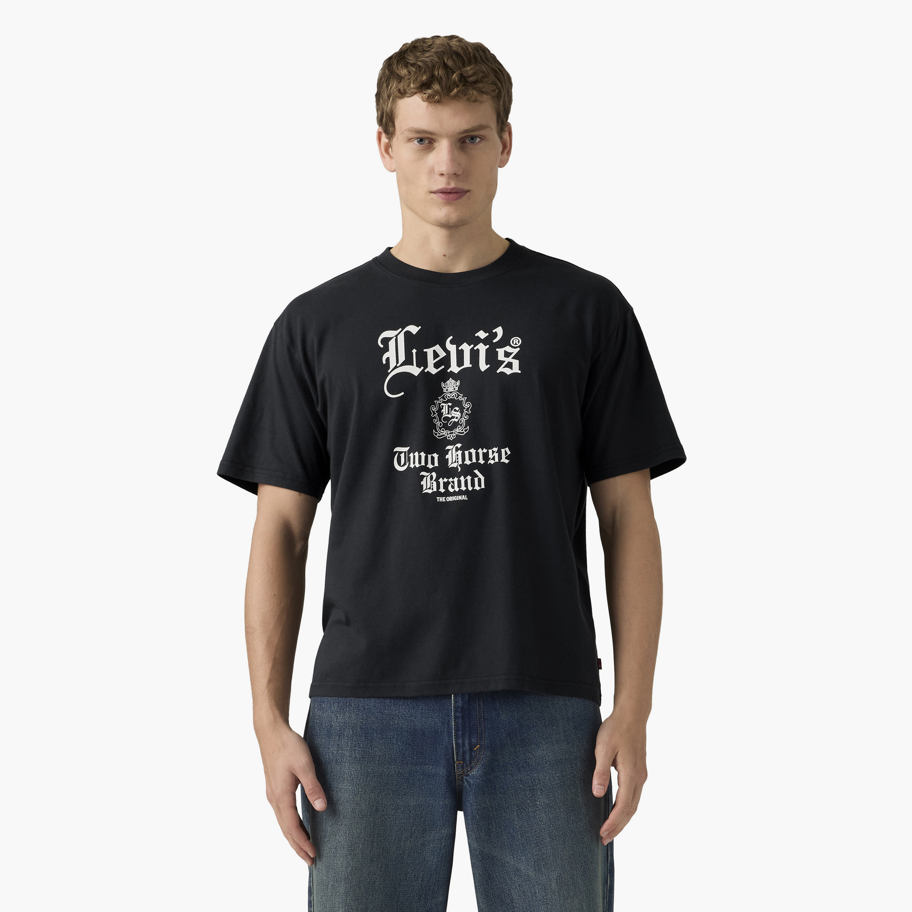 تي شيرت رجالي بطبعة نصية ورقبة دائرية وأكمام قصيرة من ليفايس-men-clothing-tshirtsandpolos-tshirts-image-1