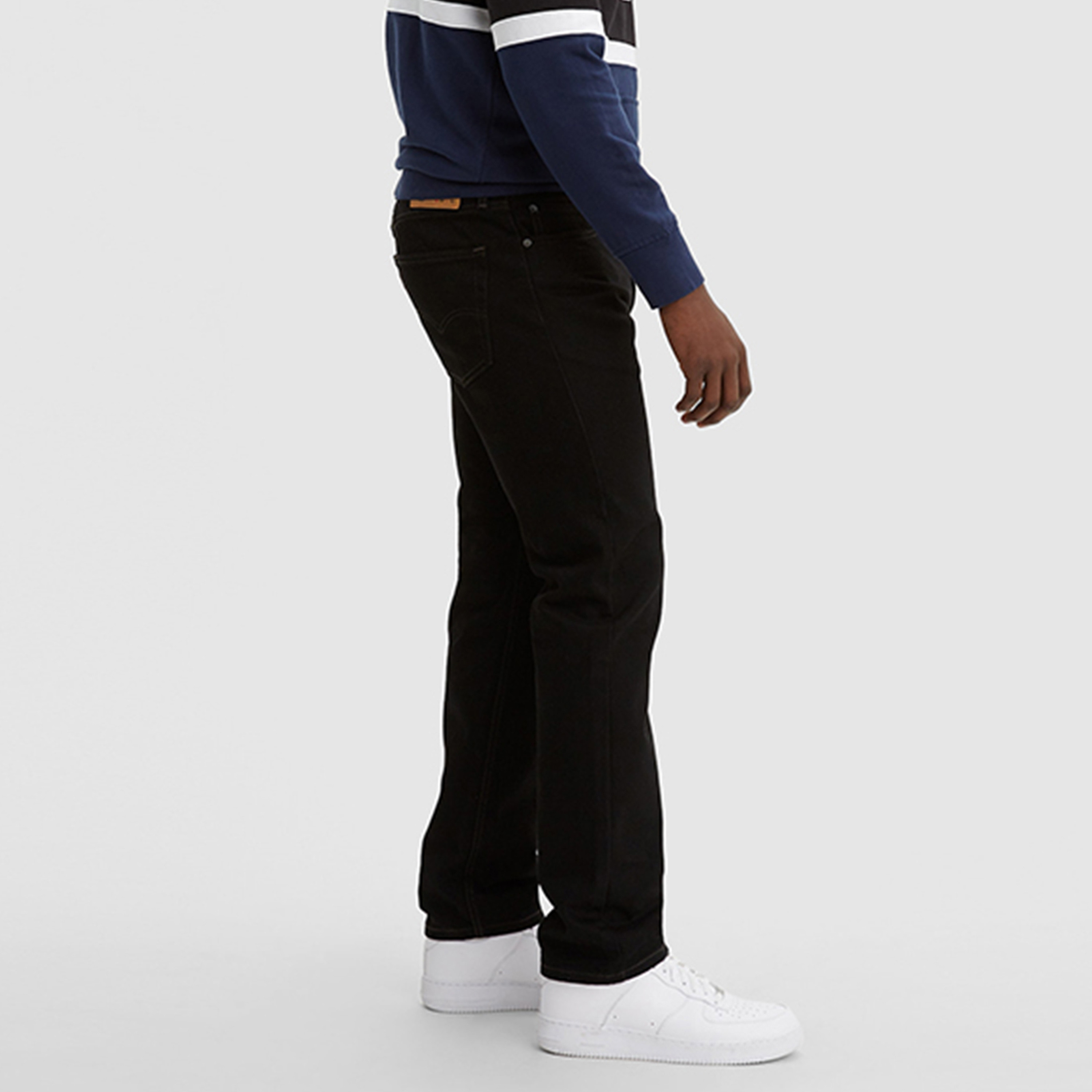 بنطلون جينز رجالي 505 بقصة مستقيمة وخمسة جيوب باللون الأسود، مقاس 34 من ليفايس-men-clothing-bottoms-jeans-image-3