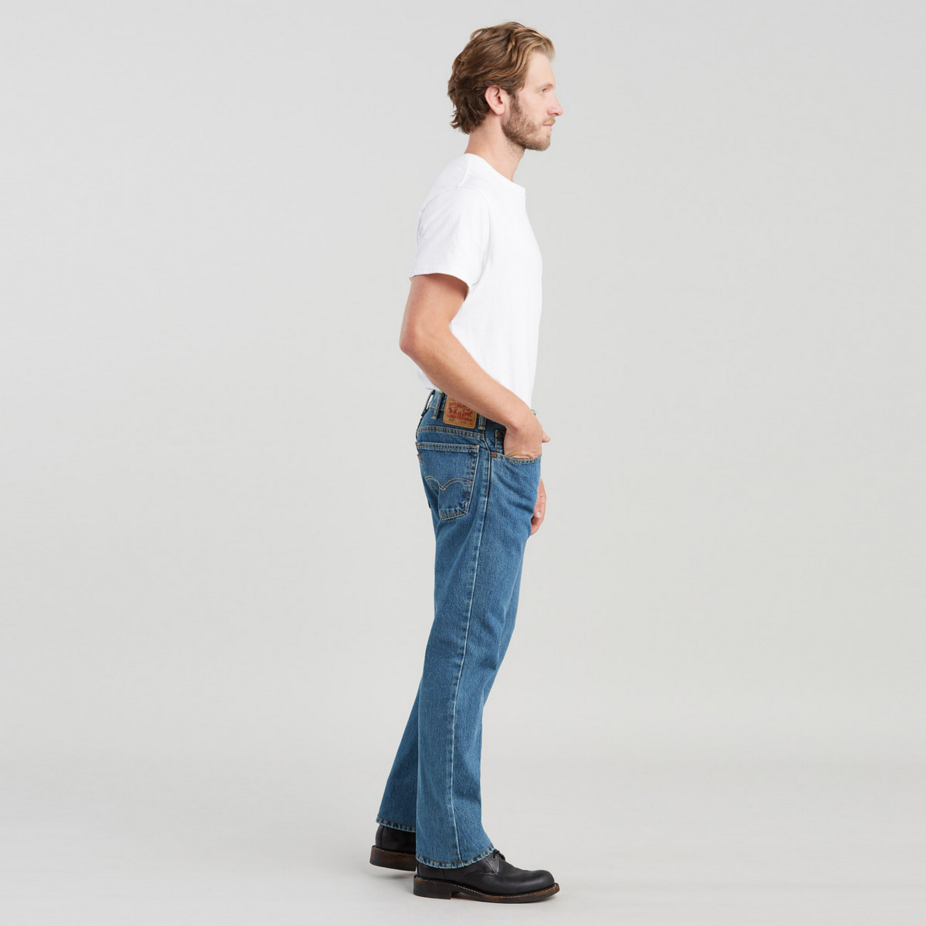 بنطال جينز من ليفايز 517 بمتوسط الارتفاع مع مزين بجيب ذو بوت كات-men-clothing-bottoms-jeans-image-2