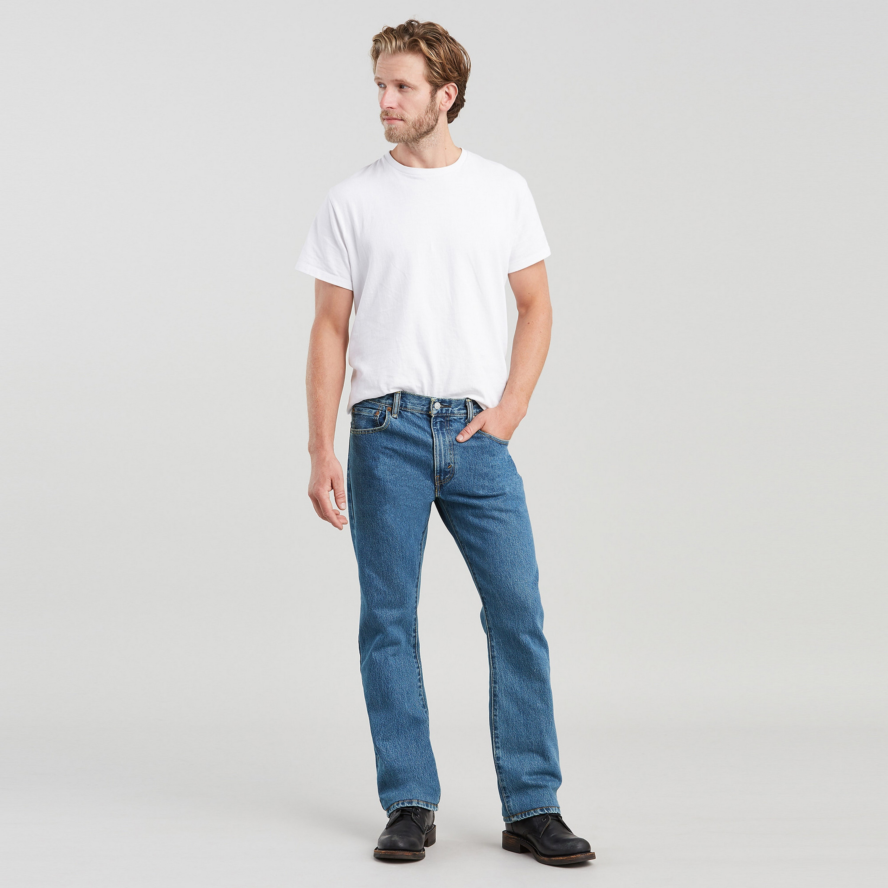 بنطال جينز من ليفايز 517 بمتوسط الارتفاع مع مزين بجيب ذو بوت كات-men-clothing-bottoms-jeans-image-4