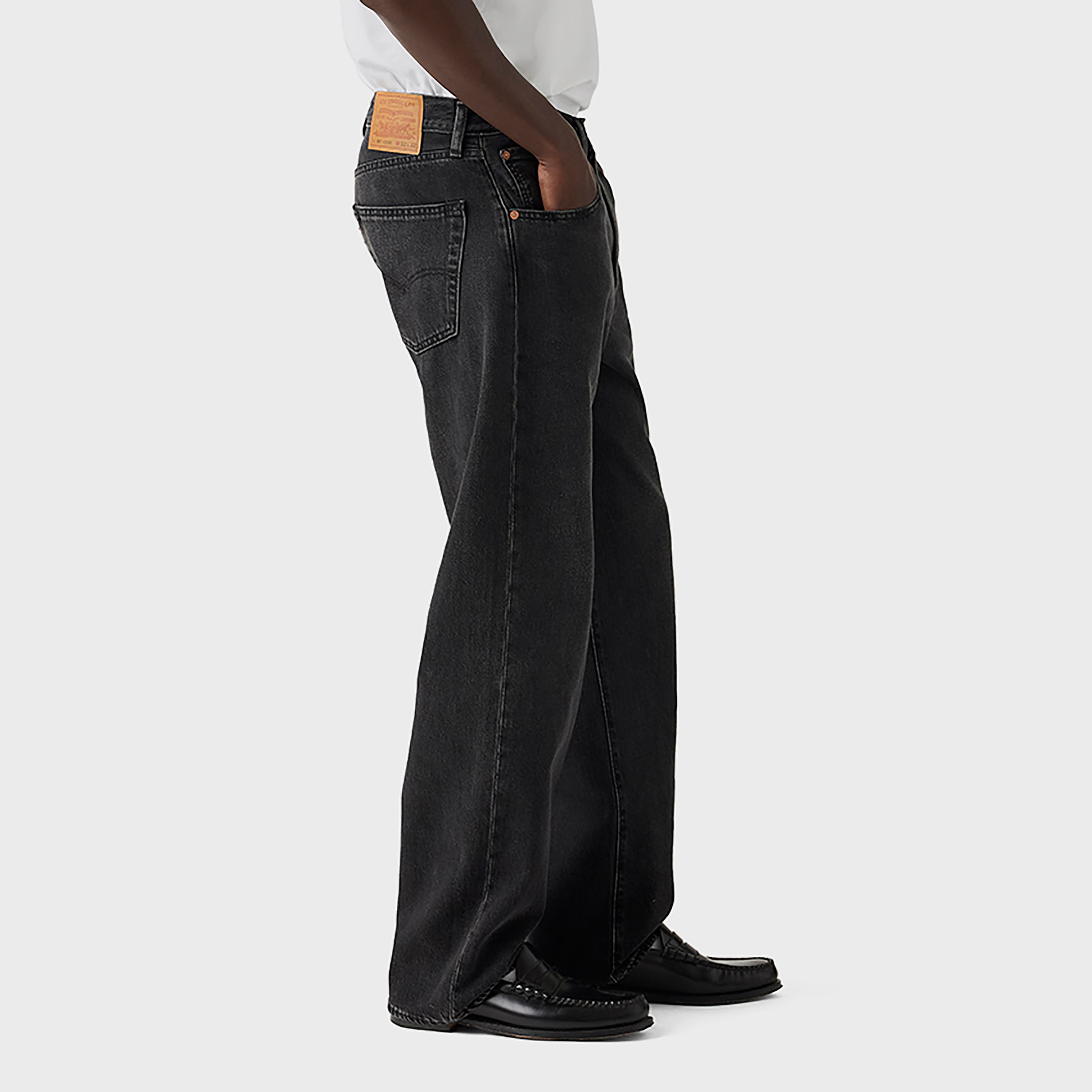 Levi's 501 Loose Fit Black Washed Men's Jeans Inseam 32-men-clothing-bottoms-jeans-image-2