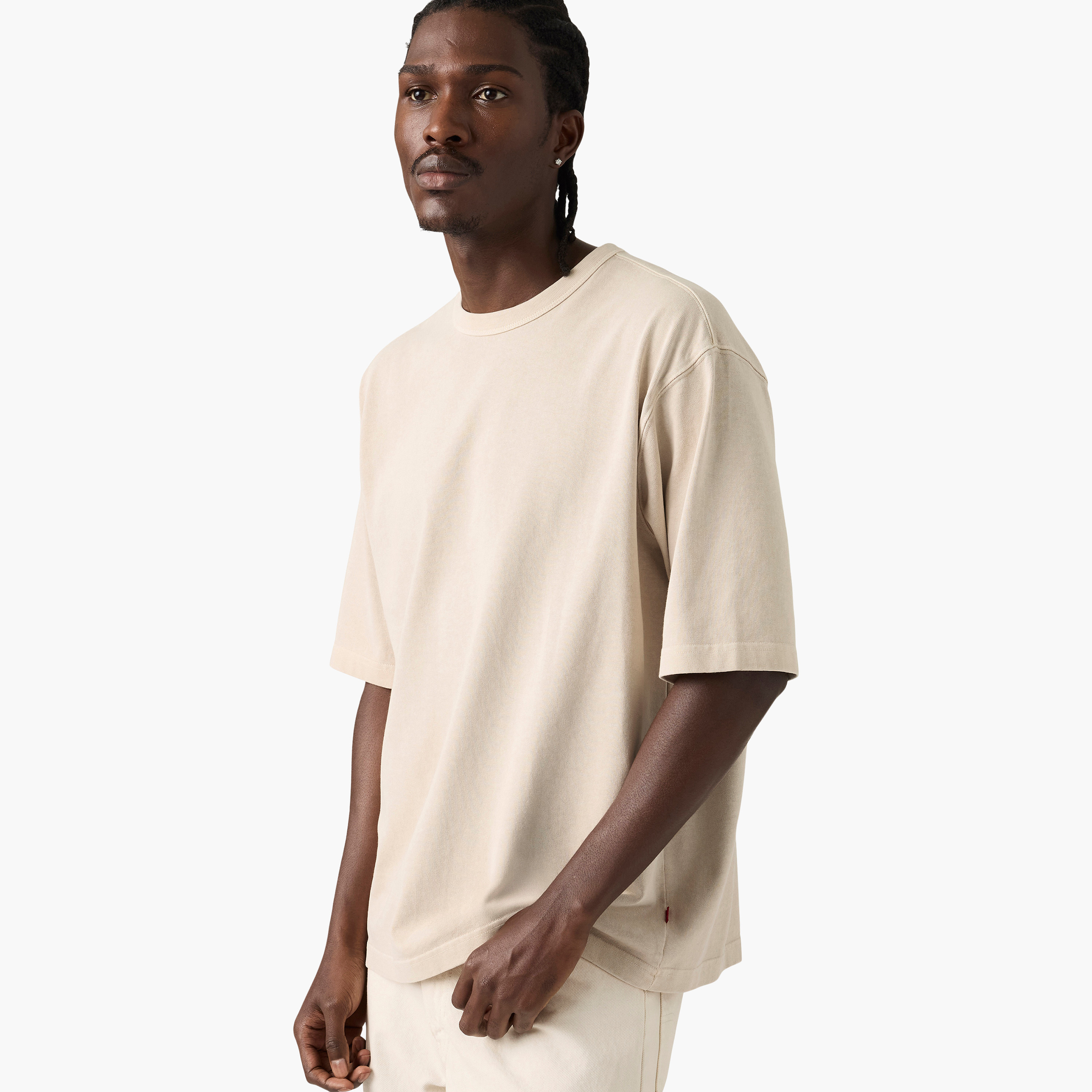 تي شيرت رجالي سادة بياقة دائرية وأكمام قصيرة من ليفايس-men-clothing-tshirtsandpolos-tshirts-image-3