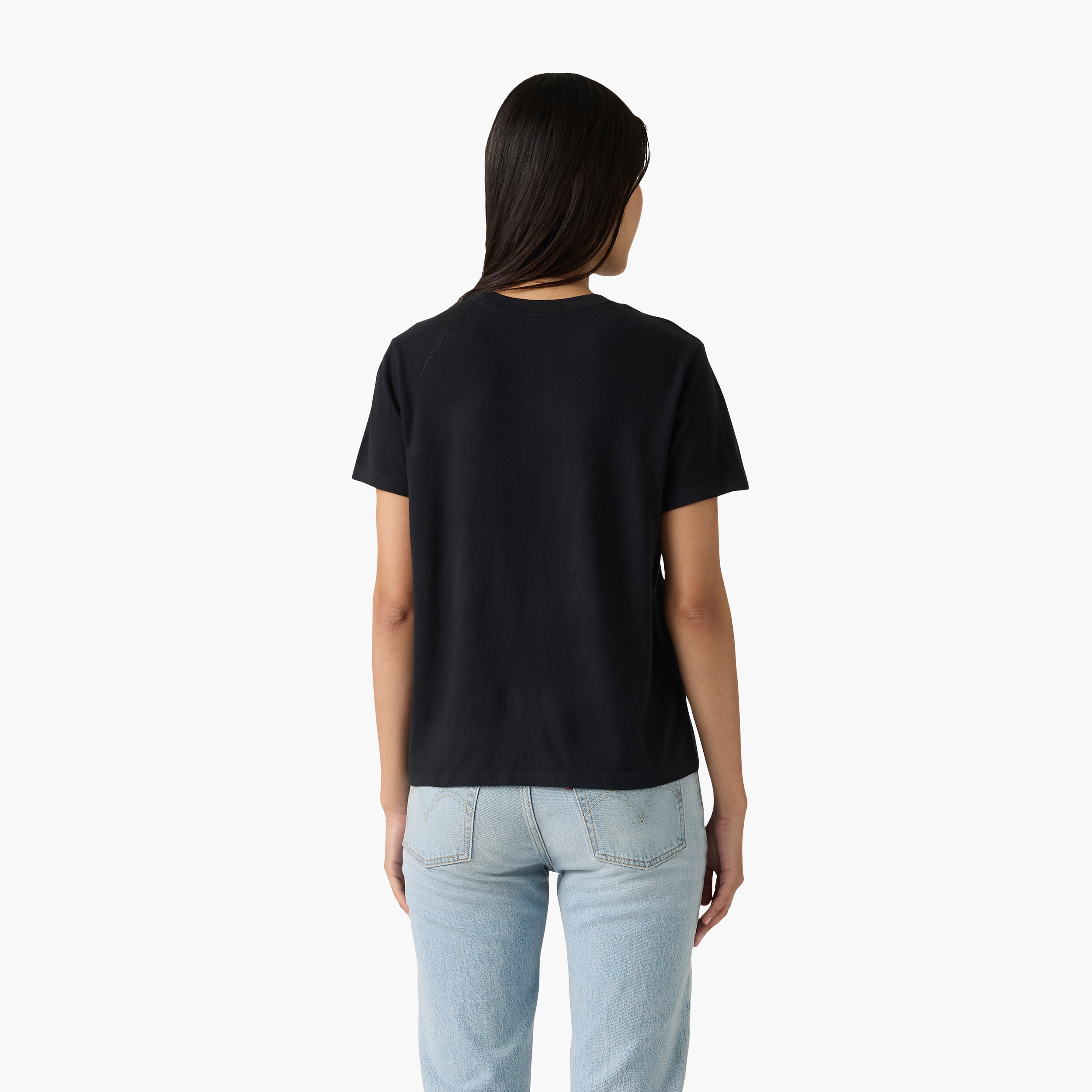 تي شيرت نسائي سادة بأكمام قصيرة ورقبة دائرية من ليفايس-women-clothing-tshirts-image-4