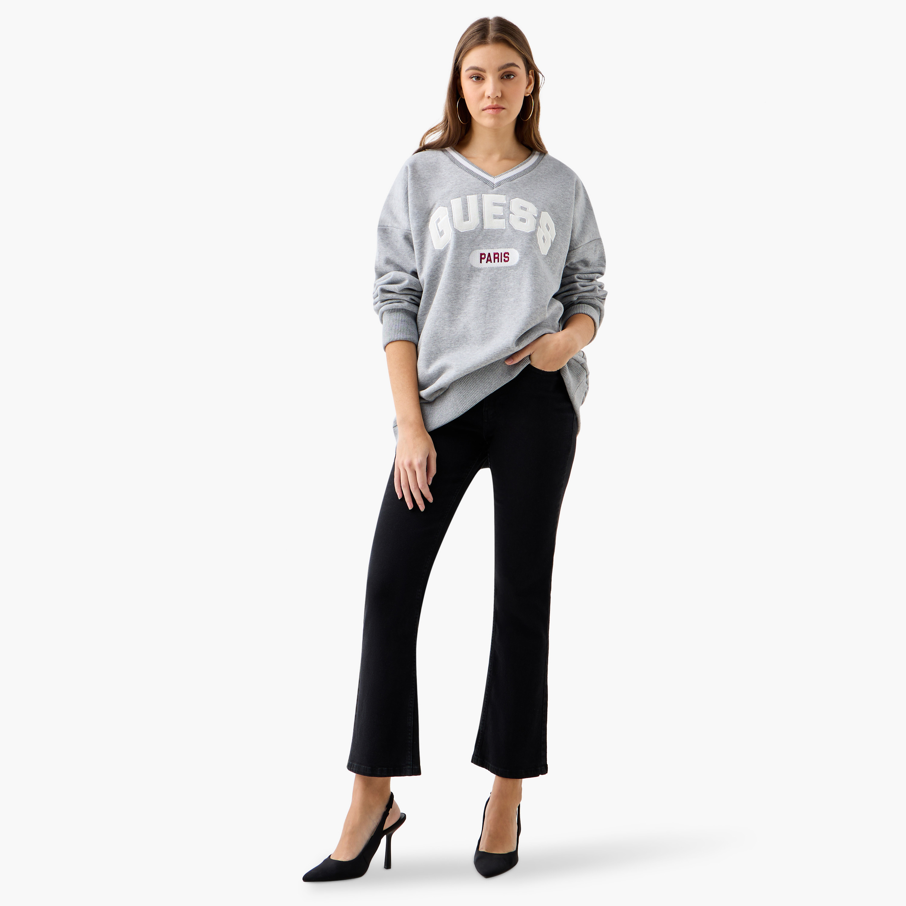سويت شيرت بياقة V وأكمام طويلة وتفاصيل شعار من جيس-women-winterwear-hoodiesandsweatshirts-sweatshirts-image-2