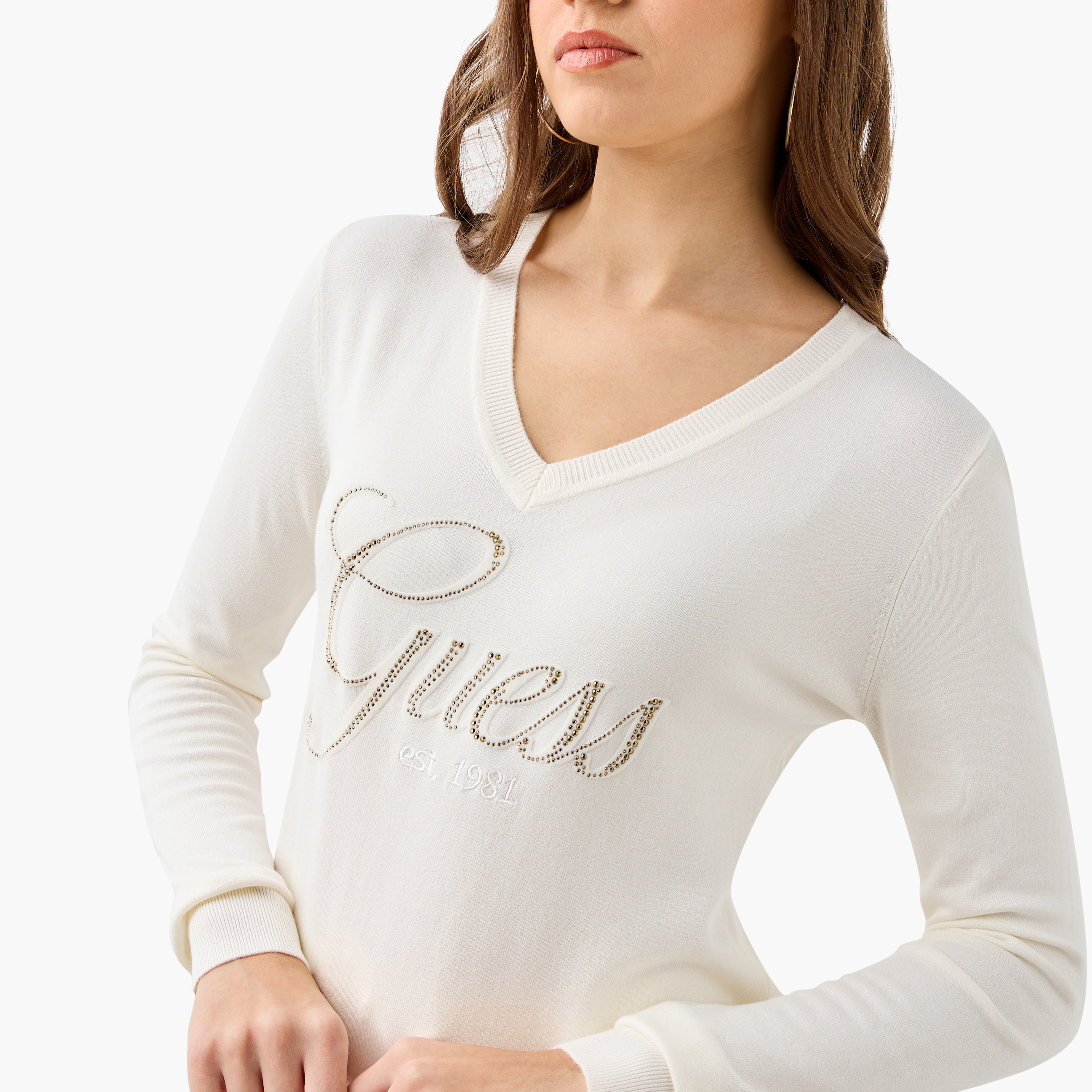 سويت شيرت بتطريز شعار وياقة V وأكمام طويلة من جيس-women-winterwear-hoodiesandsweatshirts-sweatshirts-image-4