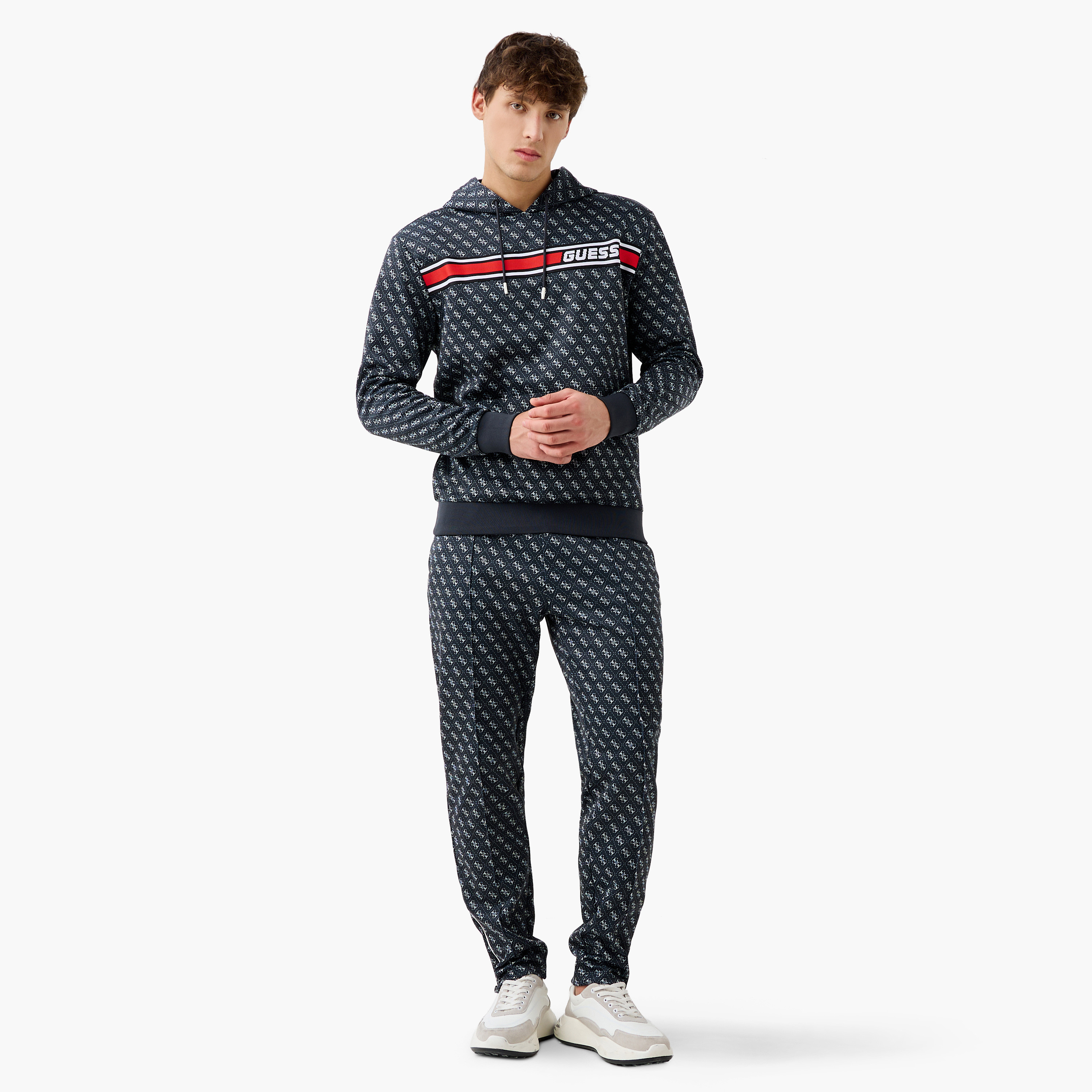 بنطلون رياضي برباط إغلاق وجيوب وطبعات من جيس-men-clothing-bottoms-joggers-image-2