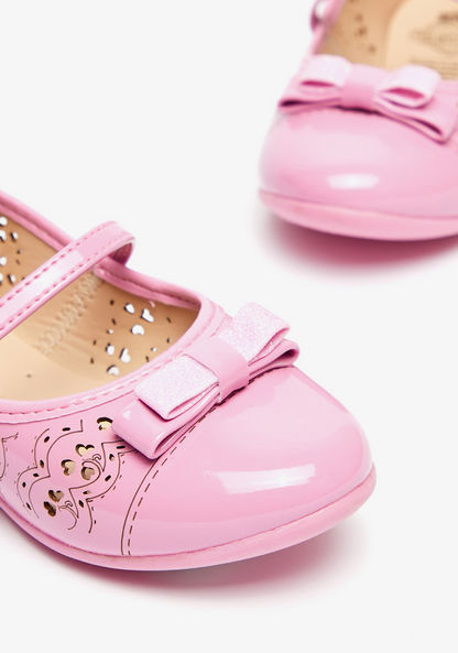 Kidy Cutwork Round Toe Ballerinas with Bow Accent and Buckle Closure-Girl%27s Ballerinas-image-2
