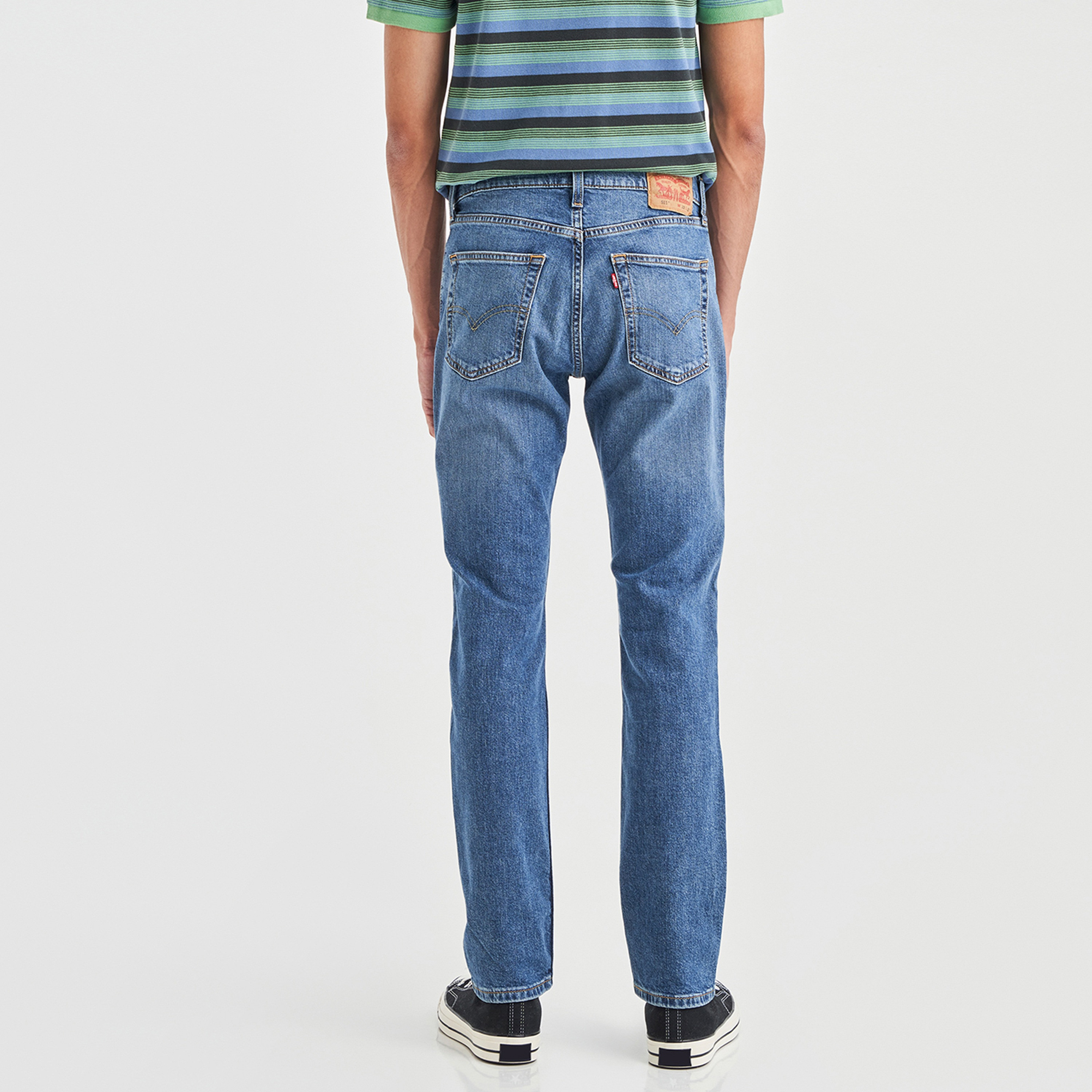 بنطال جينز من ليفايز 511 ذو قصة ضيقة وجيب متوسط الارتفاع-men-clothing-bottoms-jeans-image-4