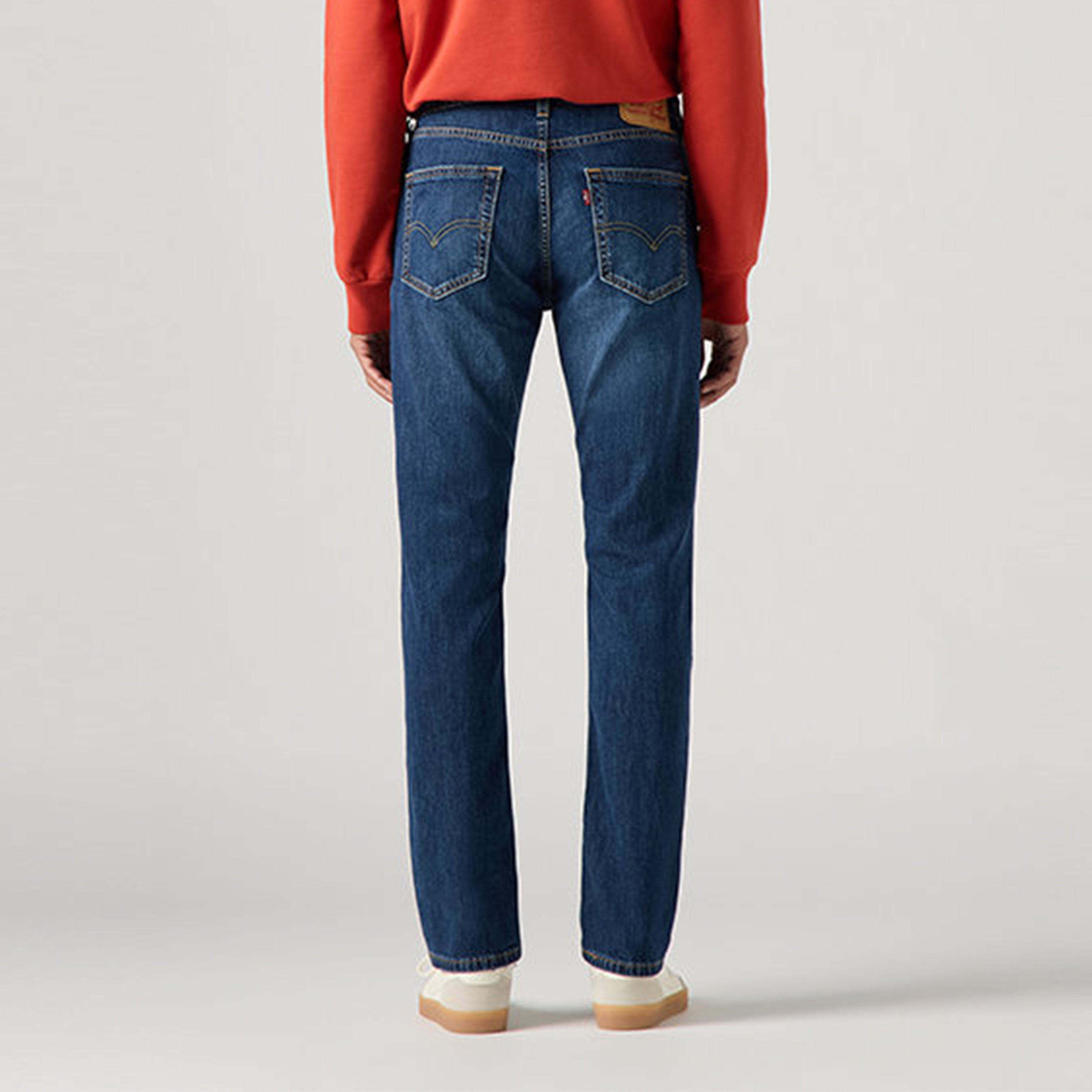 جينز رجالي Levi's 511 بقصة ضيقة سادة باللون الأزرق، طول الساق الداخلي 32-men-clothing-jeans-image-4