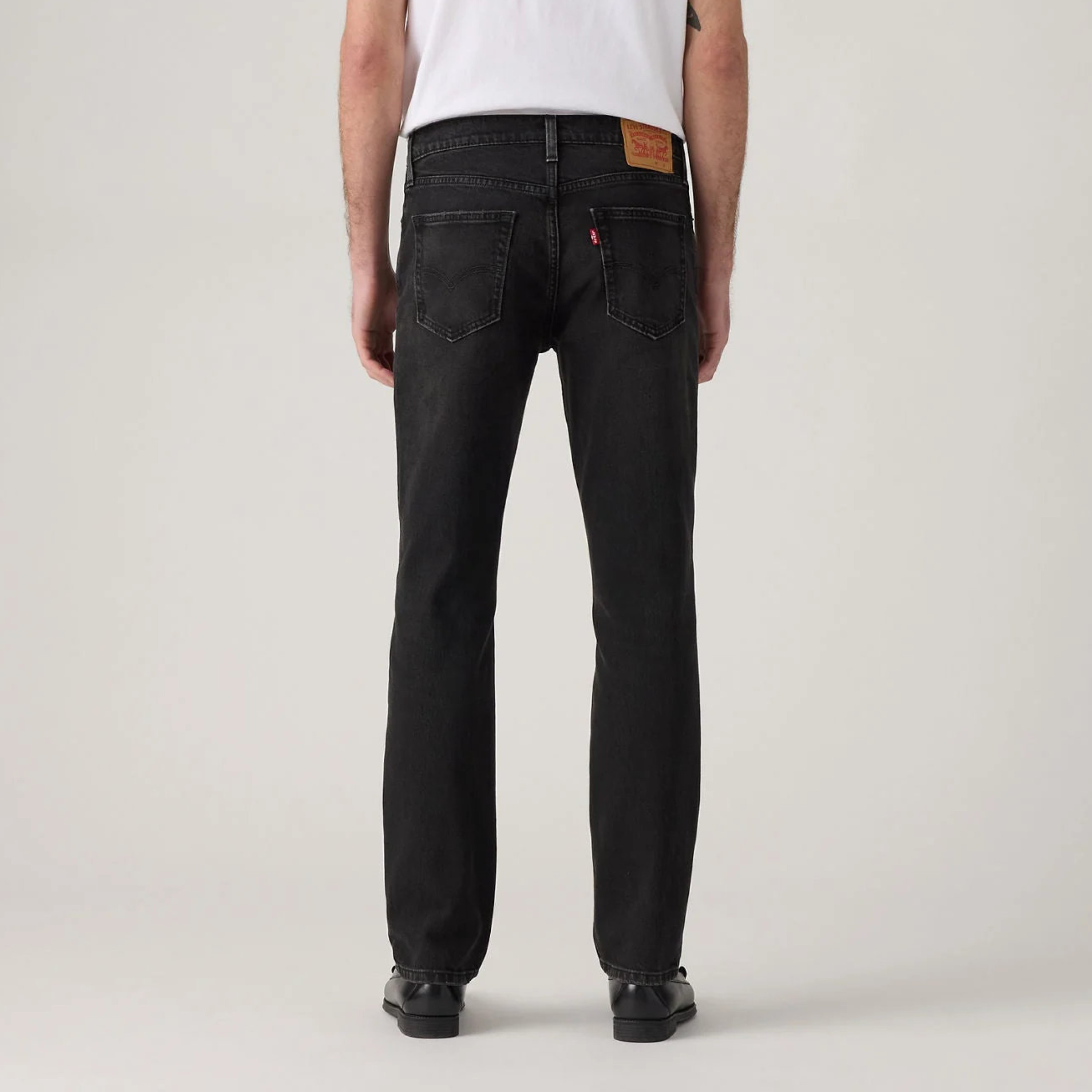جينز رجالي 511 بقصة ضيقة، أسود بـ 5 جيوب، مقاس 32 من ليفايس-men-clothing-bottoms-jeans-image-4
