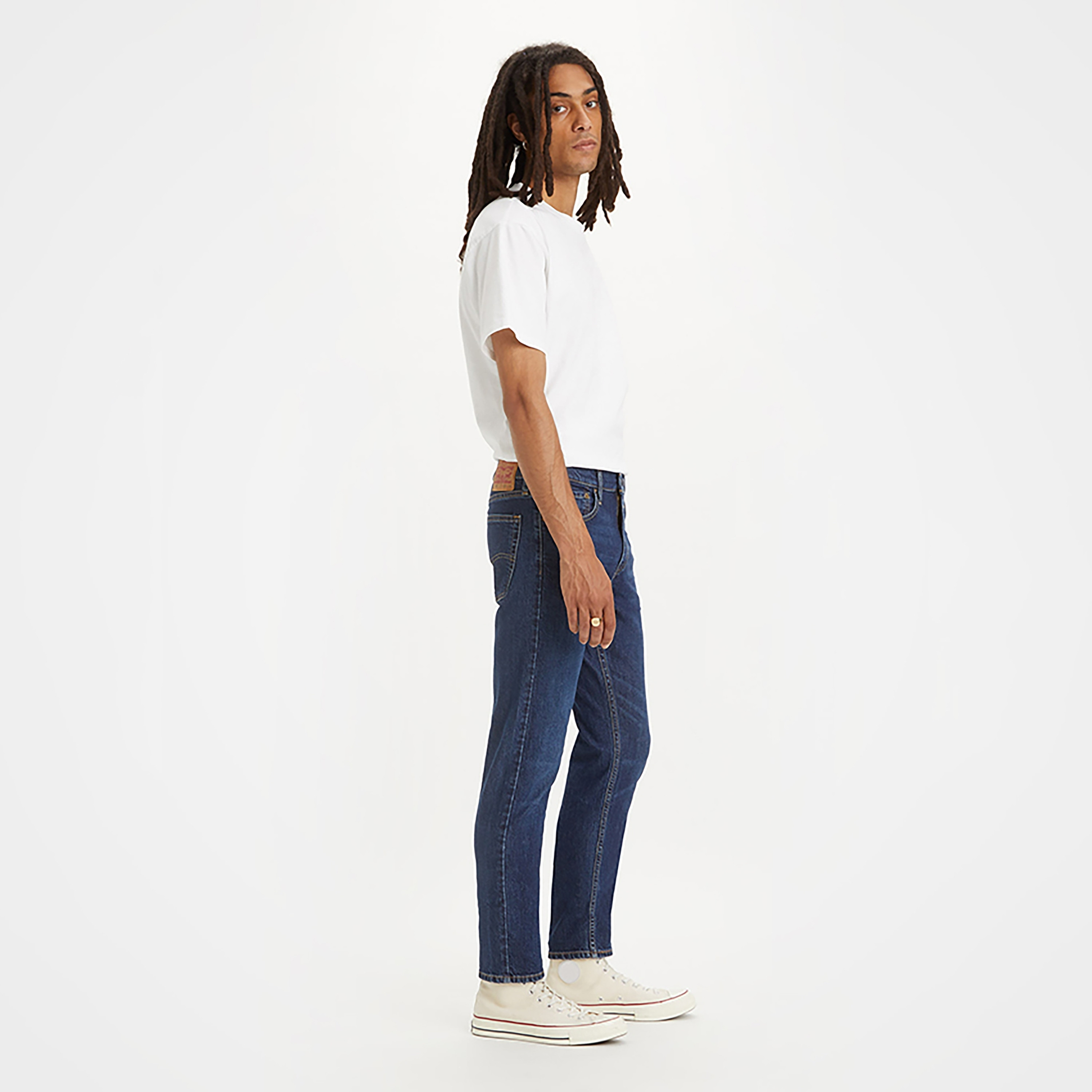 بنطال جينز رجالي من Levi's ذو قصة عادية باللون الأزرق-men-clothing-bottoms-jeans-image-2