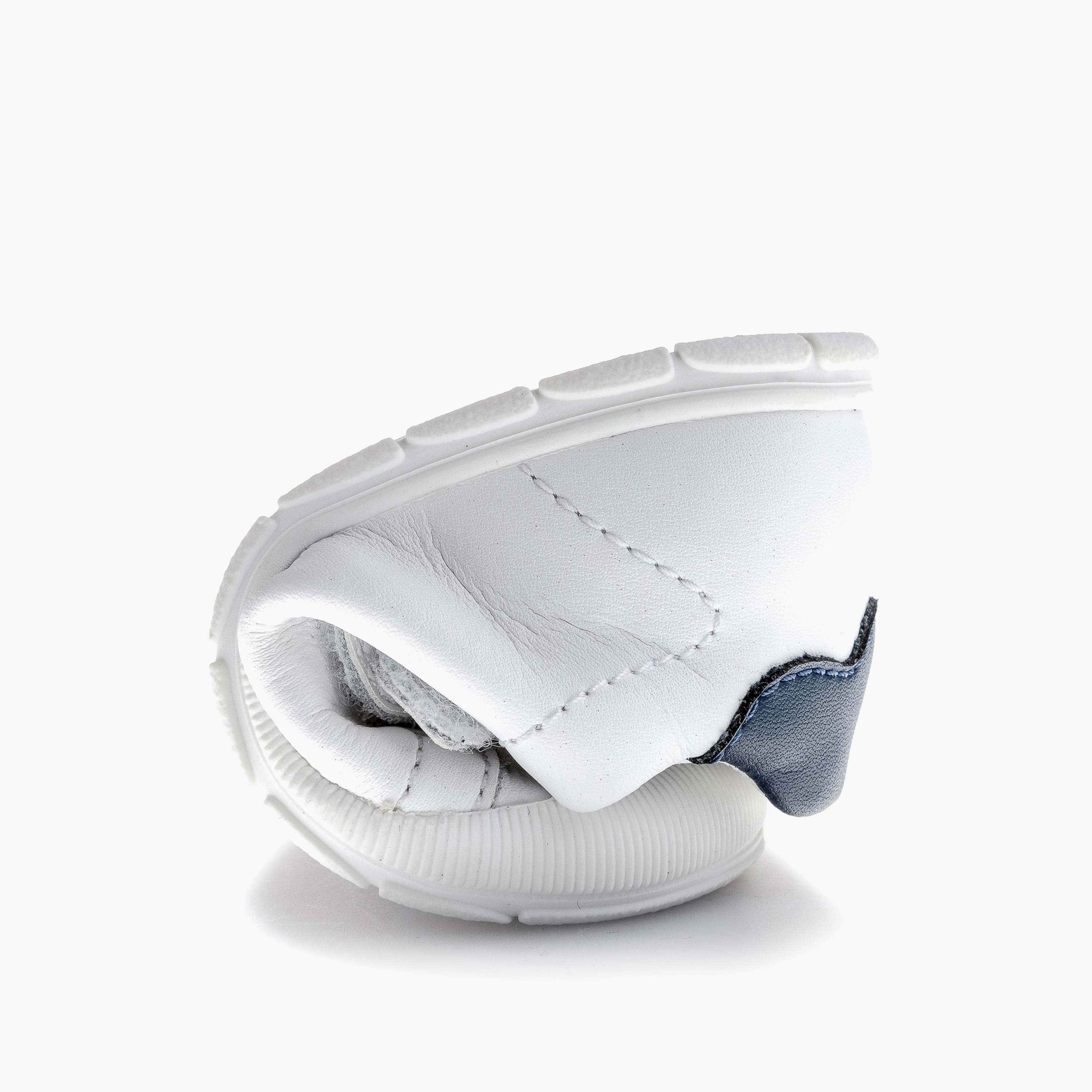 حذاء سنيكرز بشريط إغلاق لاصق للأولاد من بابلوسكي - 060102-baby-boys-shoes-closedshoes-image-6